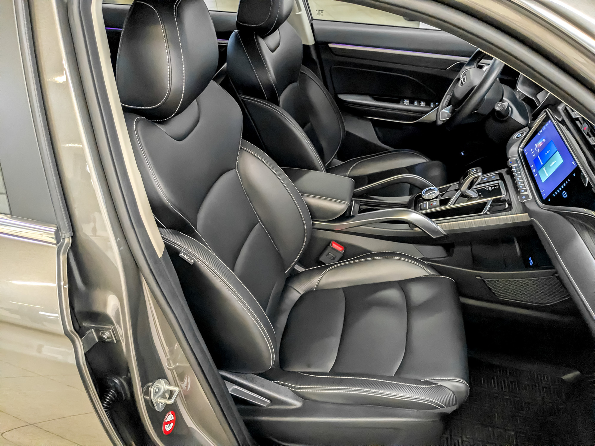 GEELY Atlas Pro 1.50 (177 л.с), автомат, 2023, пробег 53 080 км