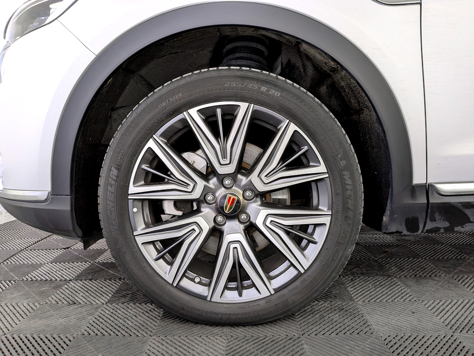 Фото Hongqi HS5 с пробегом 43310 км