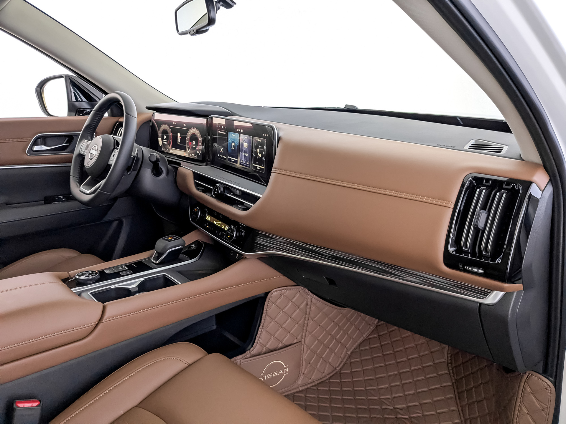 NISSAN PathFinder 2.00 (252 л.с), автомат, 2024, пробег 5 475 км
