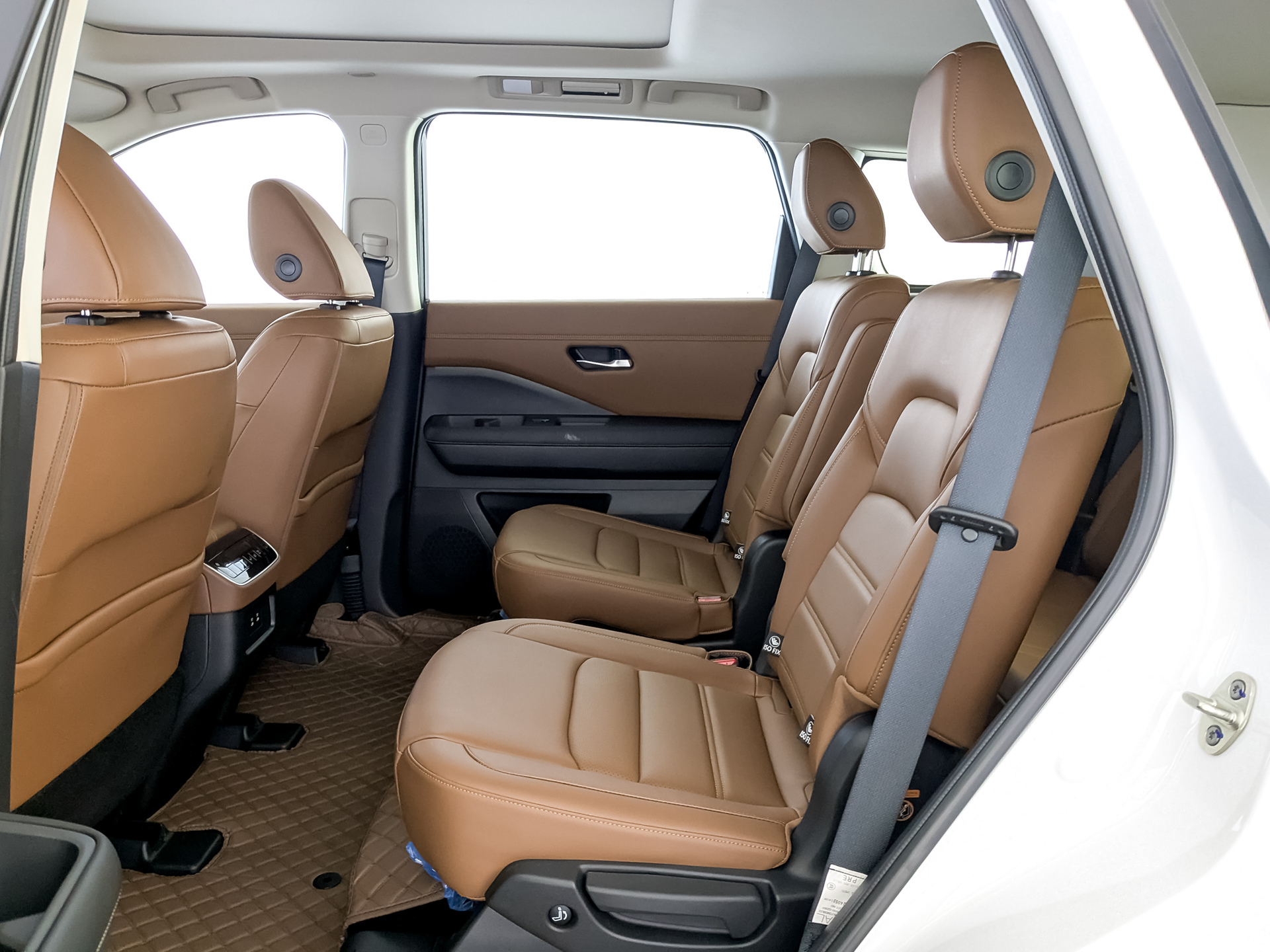NISSAN PathFinder 2.00 (252 л.с), автомат, 2024, пробег 5 475 км