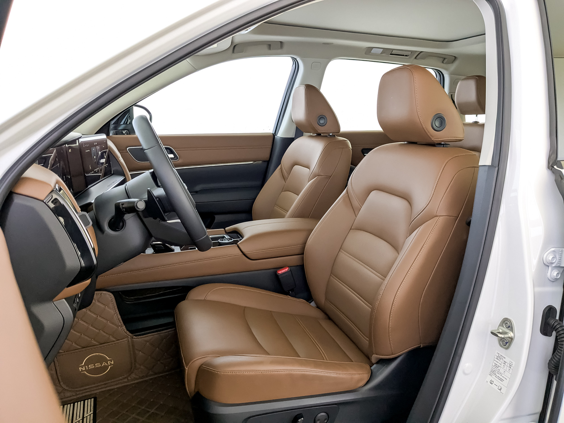 NISSAN PathFinder 2.00 (252 л.с), автомат, 2024, пробег 5 475 км