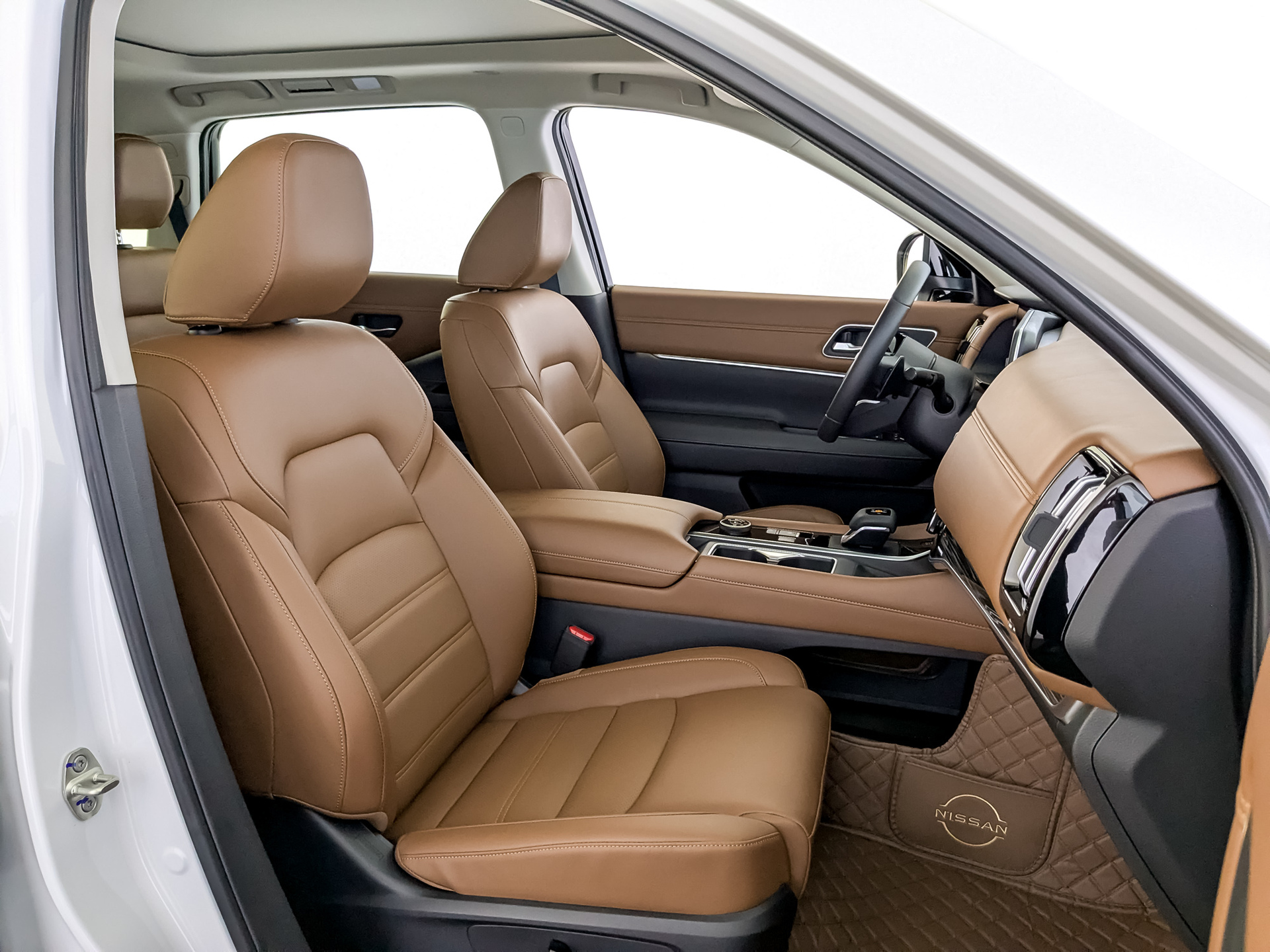 NISSAN PathFinder 2.00 (252 л.с), автомат, 2024, пробег 5 475 км