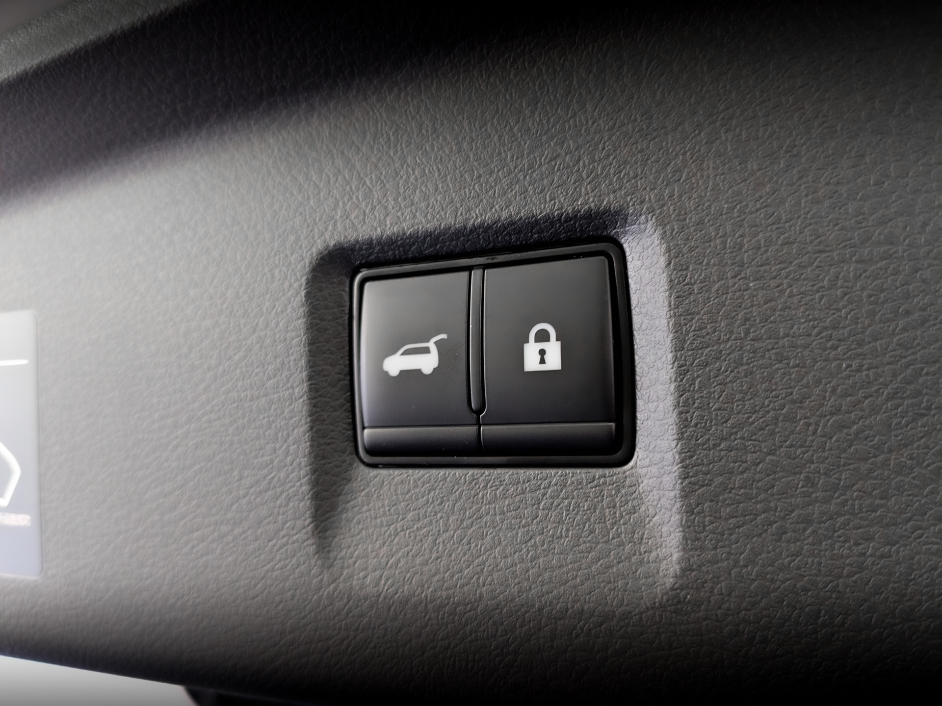 NISSAN PathFinder 2.00 (252 л.с), автомат, 2024, пробег 5 475 км