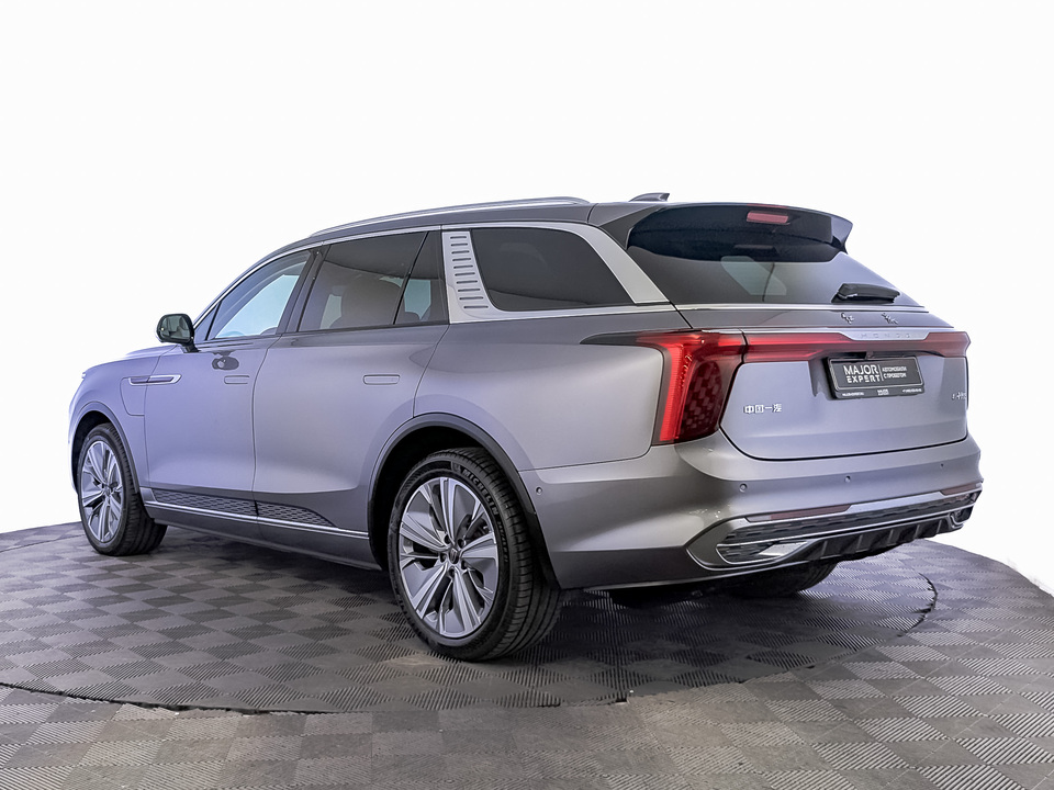 Фото Hongqi E-HS9 с пробегом 37005 км