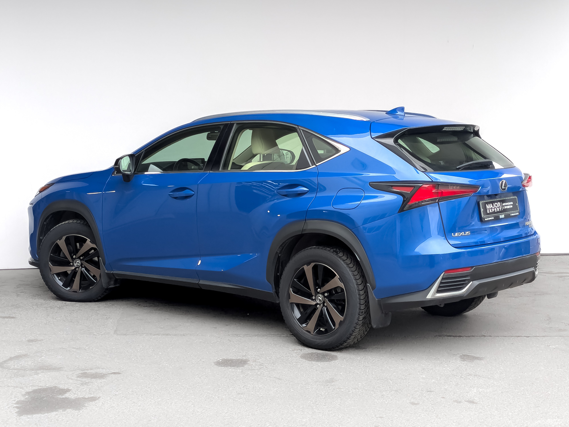 LEXUS NX 2.00 (150 л.с), автомат, 2020, пробег 36 960 км