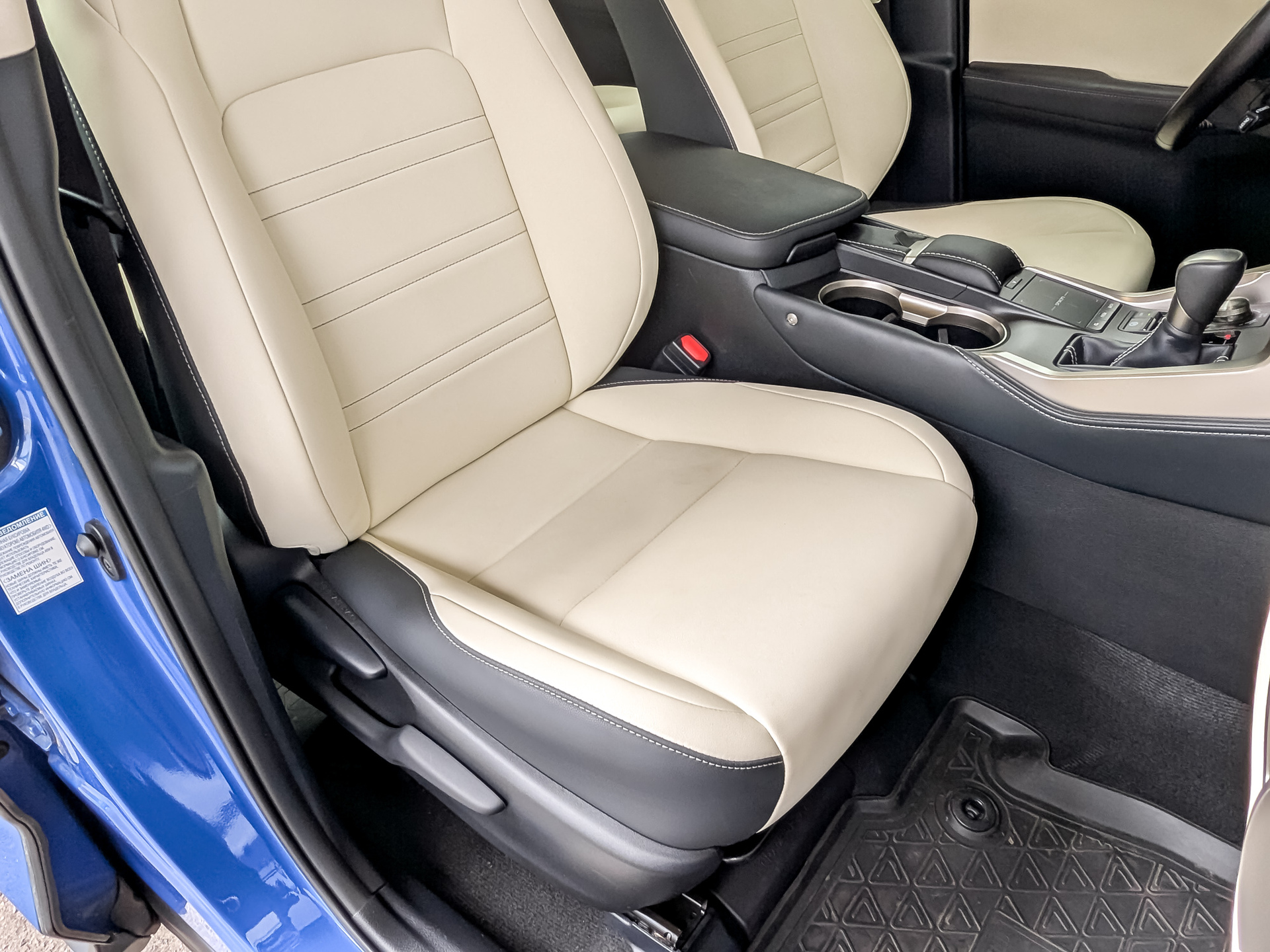 LEXUS NX 2.00 (150 л.с), автомат, 2020, пробег 36 960 км