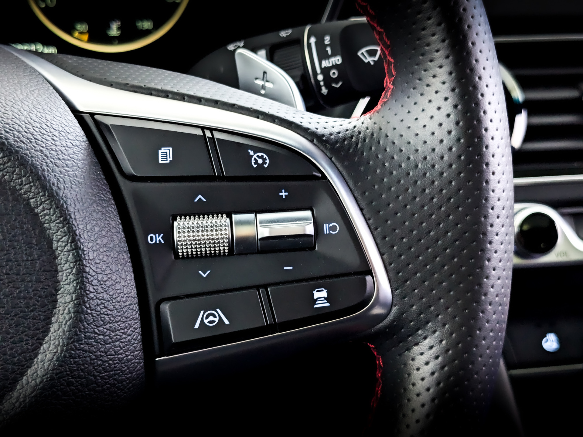 GENESIS G70 3.30 (370 л.с), автомат, 2022, пробег 68 610 км