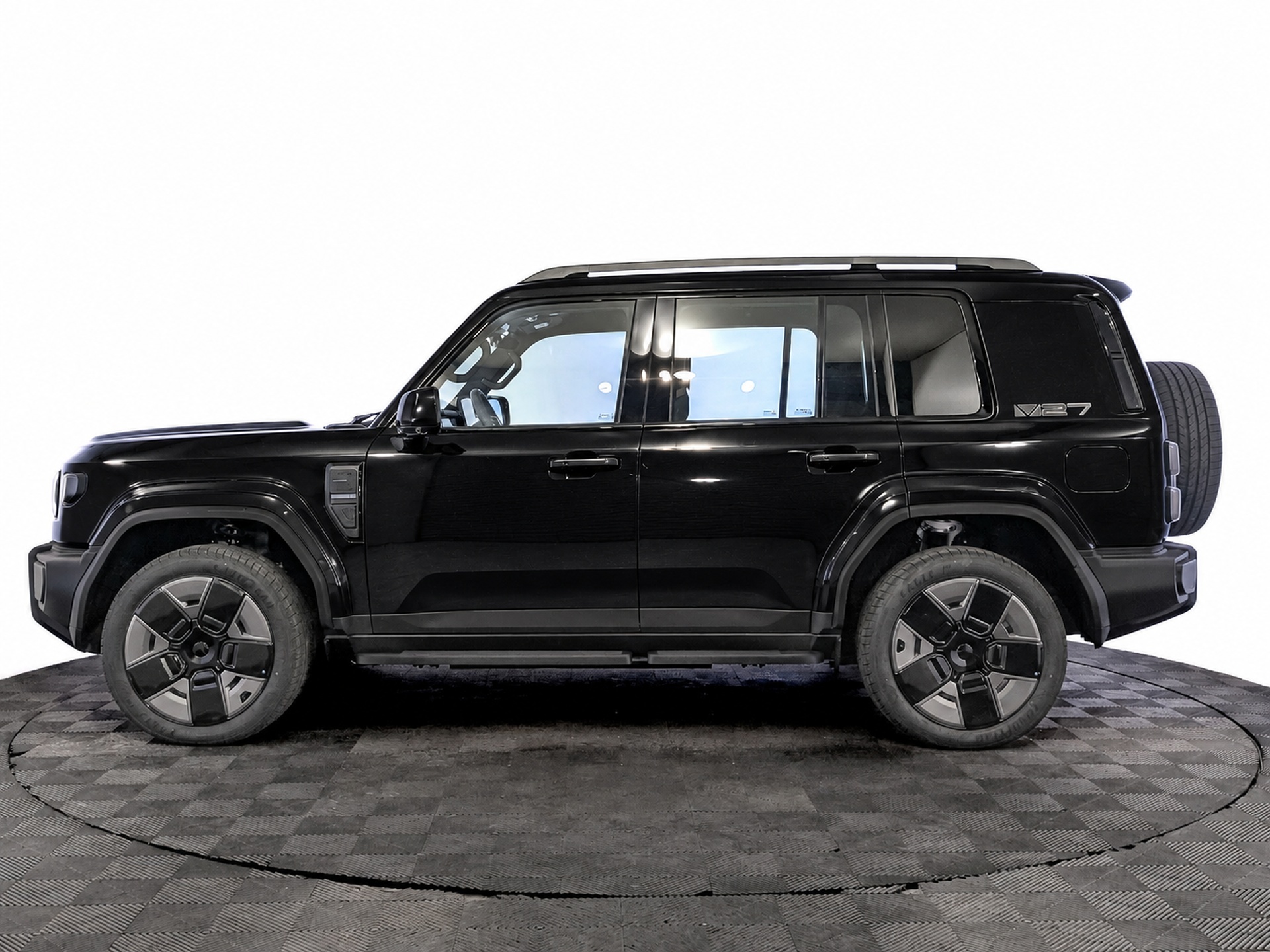 Фото Esteo V27 Премиум 1.5ELH/152 34,3кВт 4WD