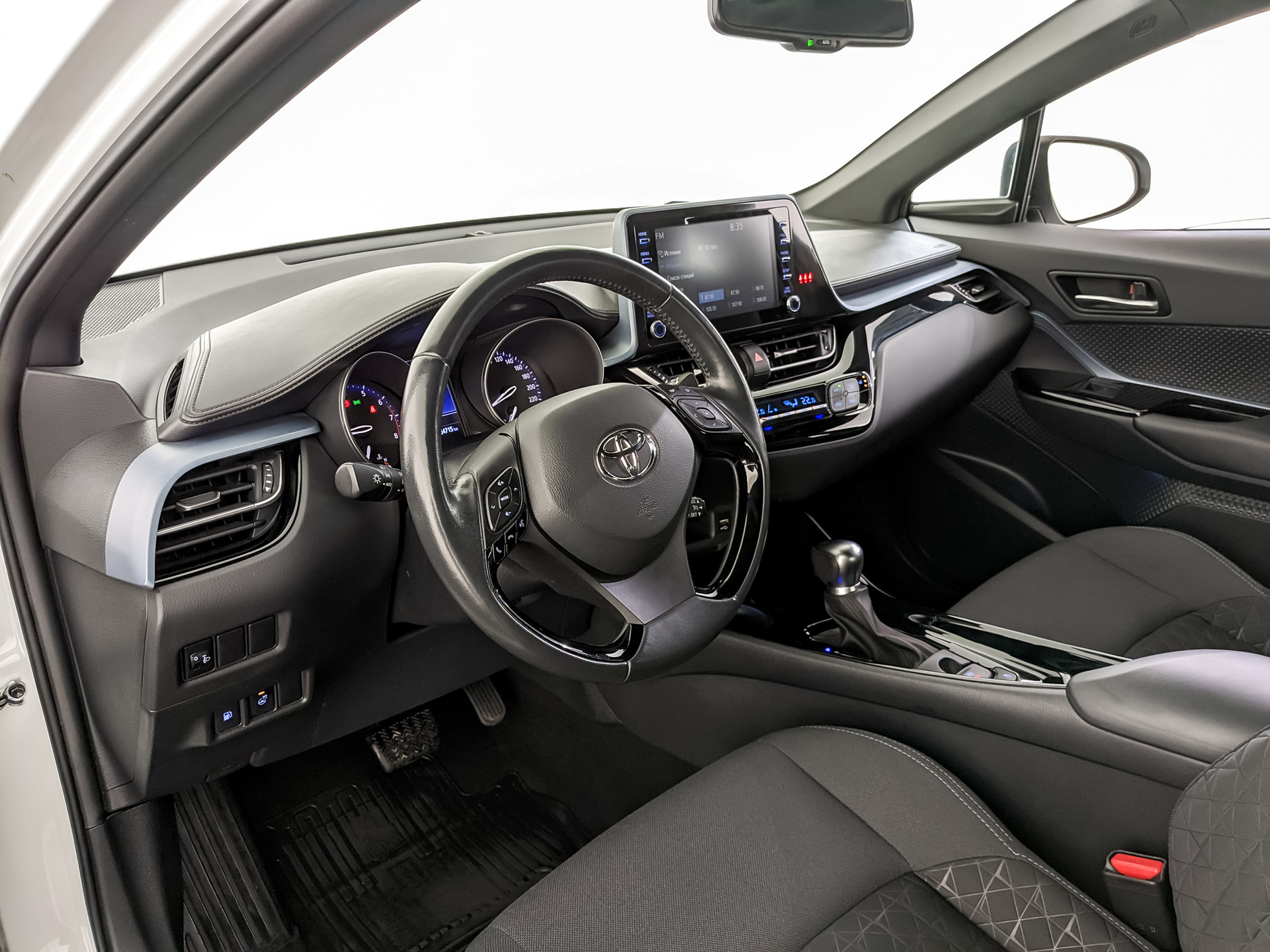 TOYOTA C-HR 2.00 (148 л.с), автомат, 2021, пробег 54 712 км