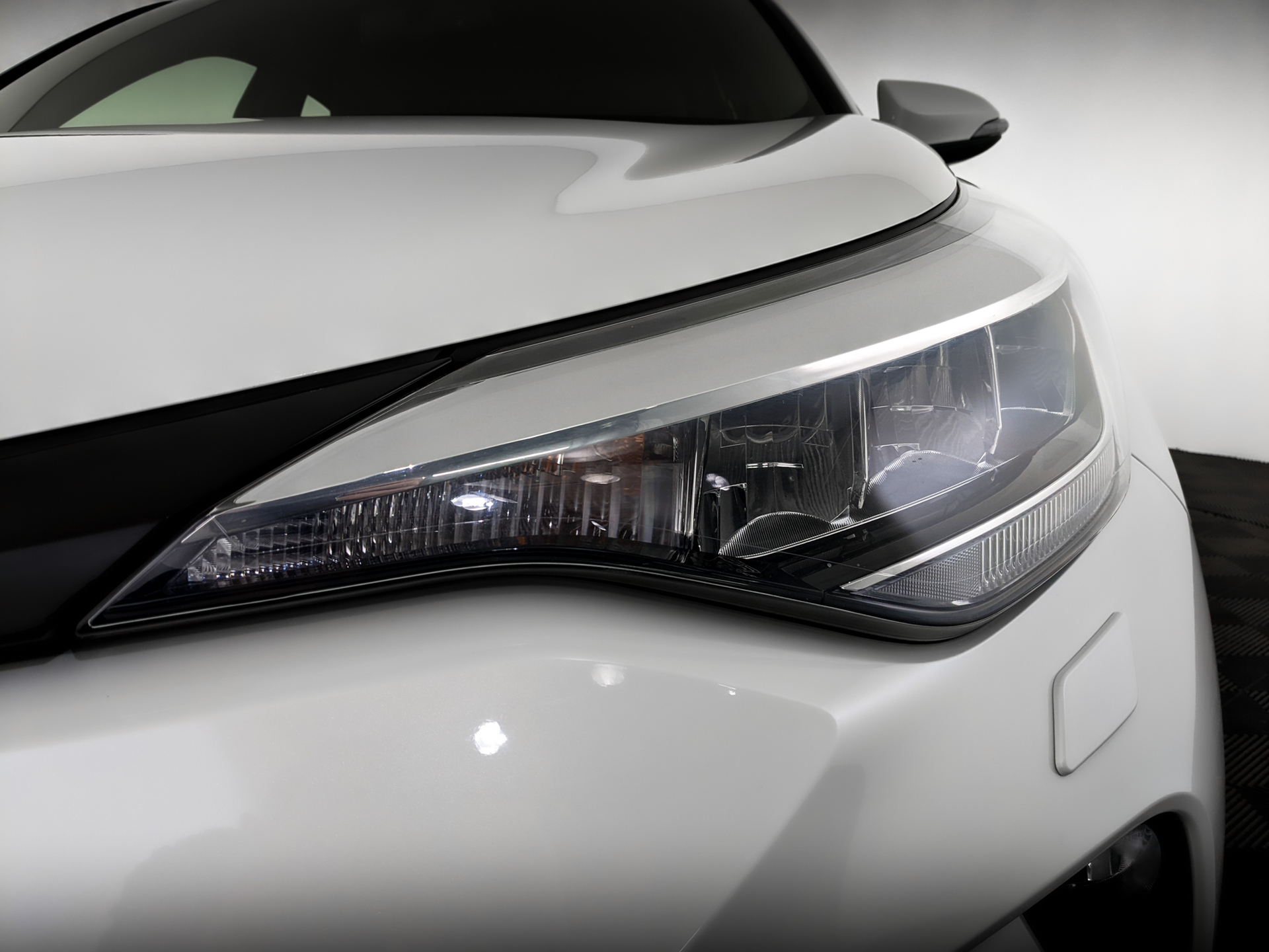 TOYOTA C-HR 2.00 (148 л.с), автомат, 2021, пробег 54 712 км