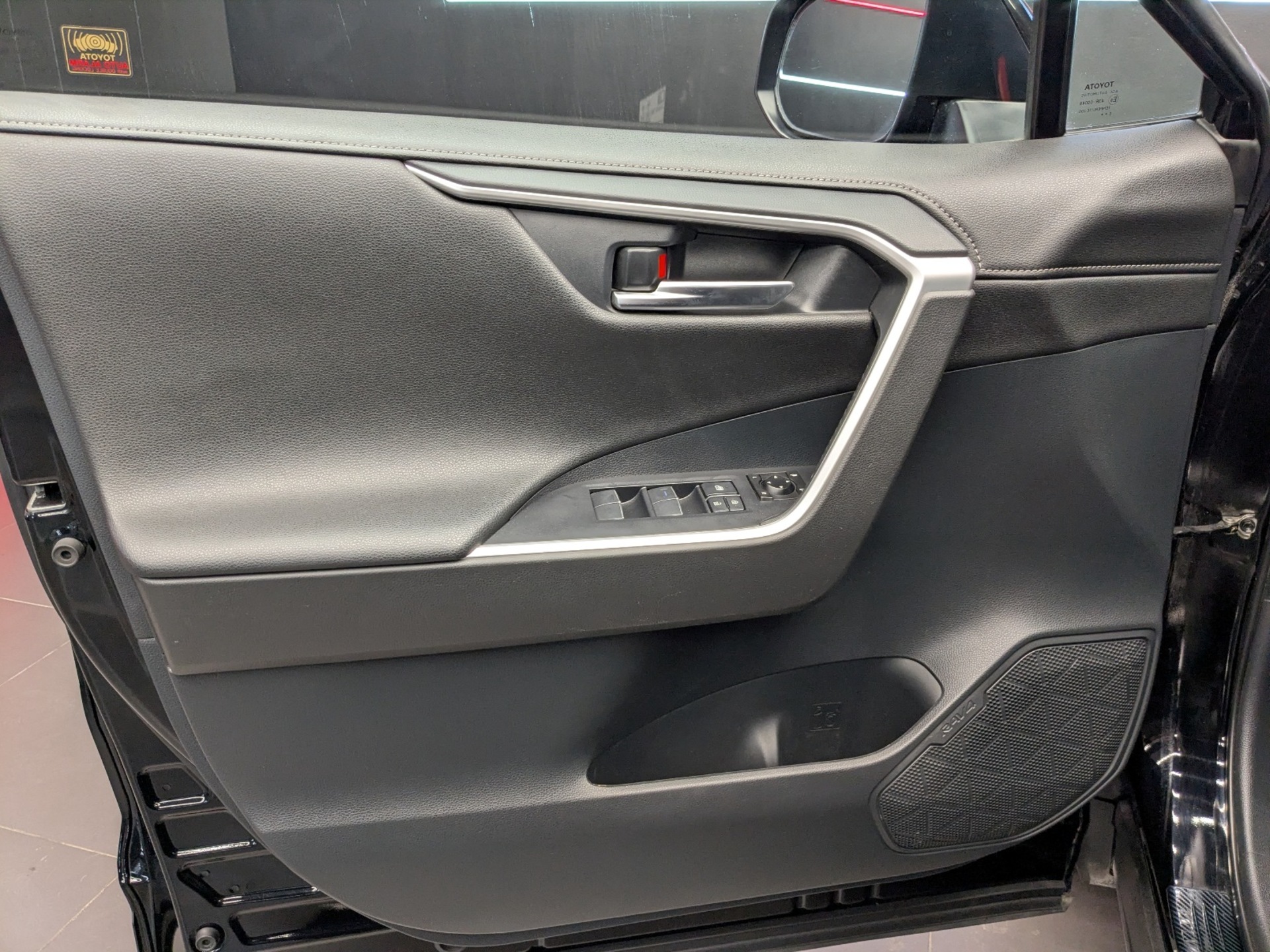 TOYOTA Rav-4 2.50 (199 л.с), автомат, 2020, пробег 88 494 км