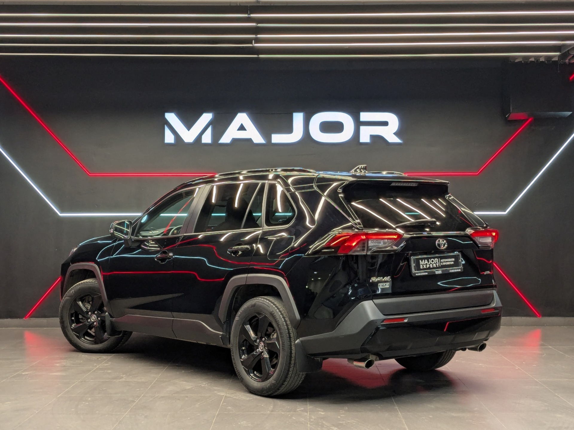 TOYOTA Rav-4 2.50 (199 л.с), автомат, 2020, пробег 88 494 км