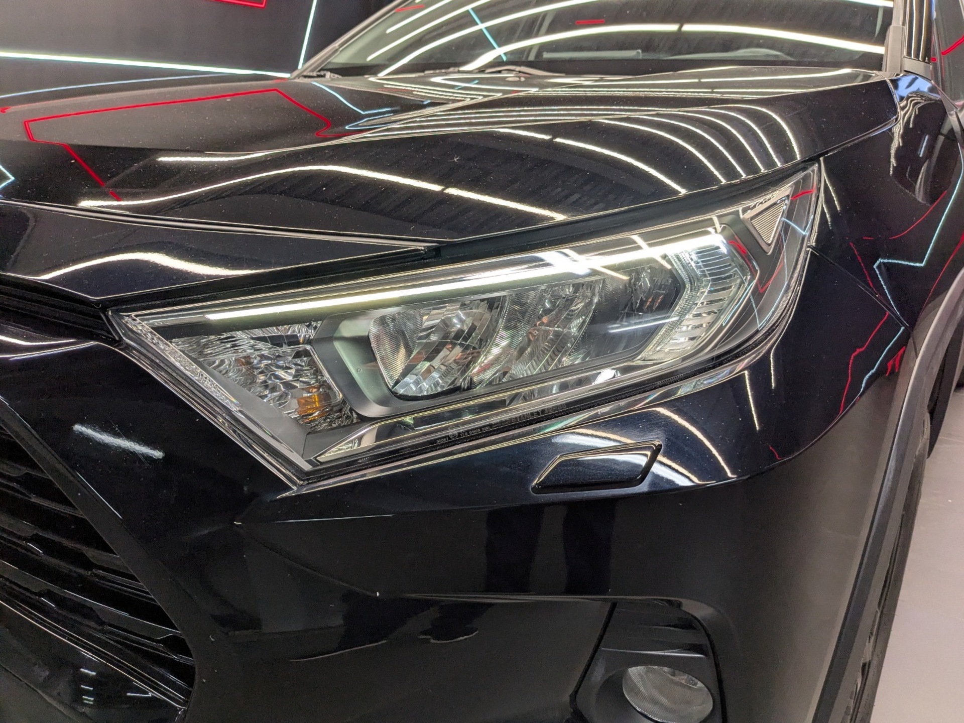 TOYOTA Rav-4 2.50 (199 л.с), автомат, 2020, пробег 88 494 км
