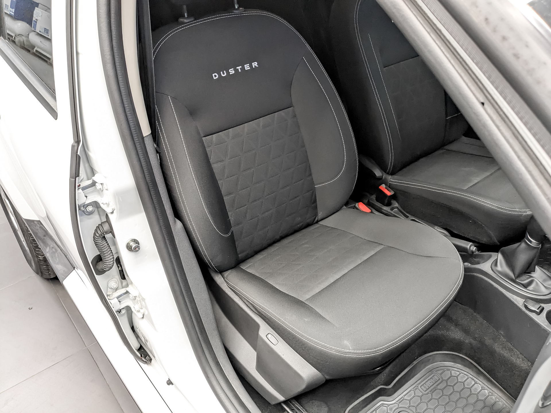RENAULT Duster 2.00 (143 л.с), автомат, 2018, пробег 148 811 км