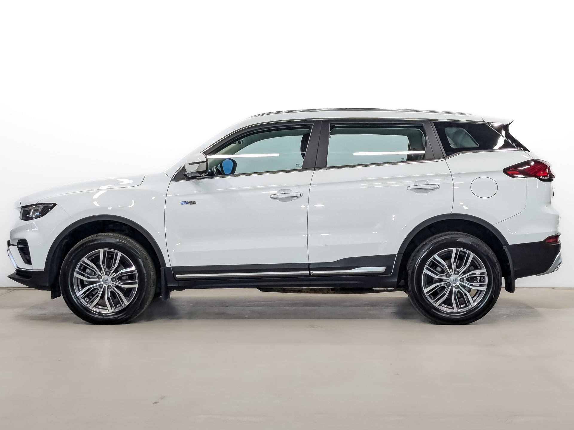 GEELY Atlas Pro 1.50 (177 л.с), автомат, 2023, пробег 74 964 км