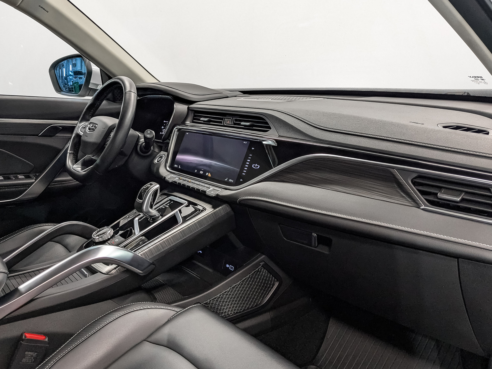 GEELY Atlas Pro 1.50 (177 л.с), автомат, 2023, пробег 74 964 км