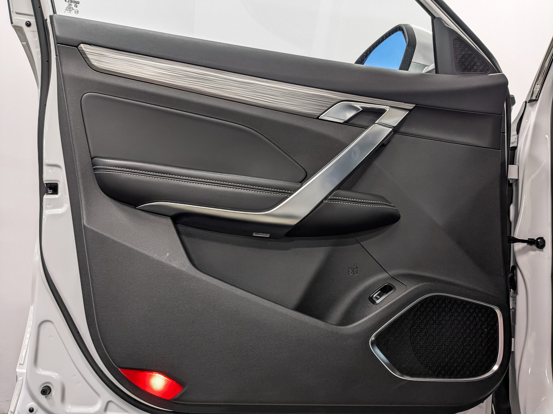 GEELY Atlas Pro 1.50 (177 л.с), автомат, 2023, пробег 74 964 км