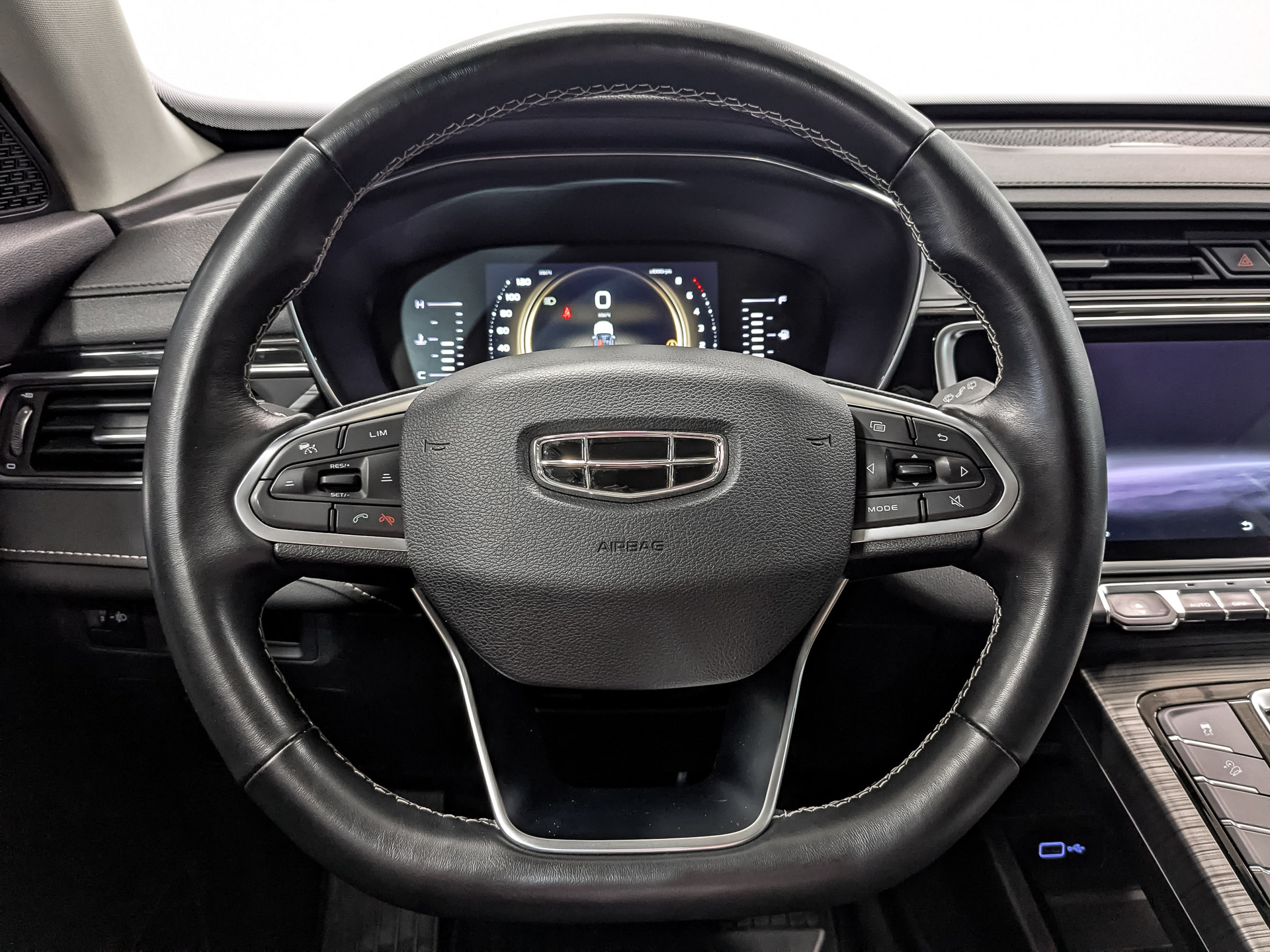 GEELY Atlas Pro 1.50 (177 л.с), автомат, 2023, пробег 74 964 км