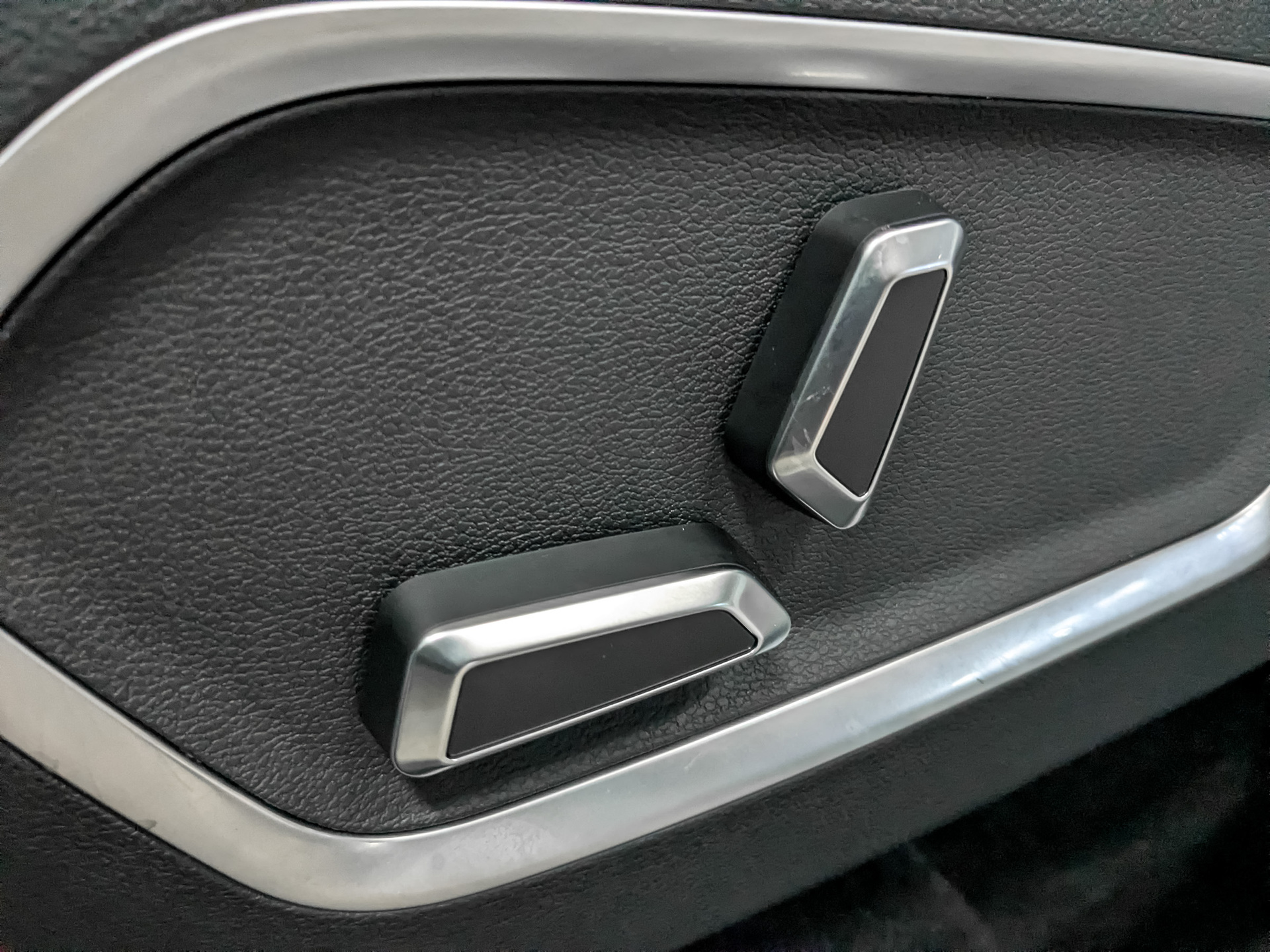 GEELY Atlas Pro 1.50 (177 л.с), автомат, 2023, пробег 74 964 км