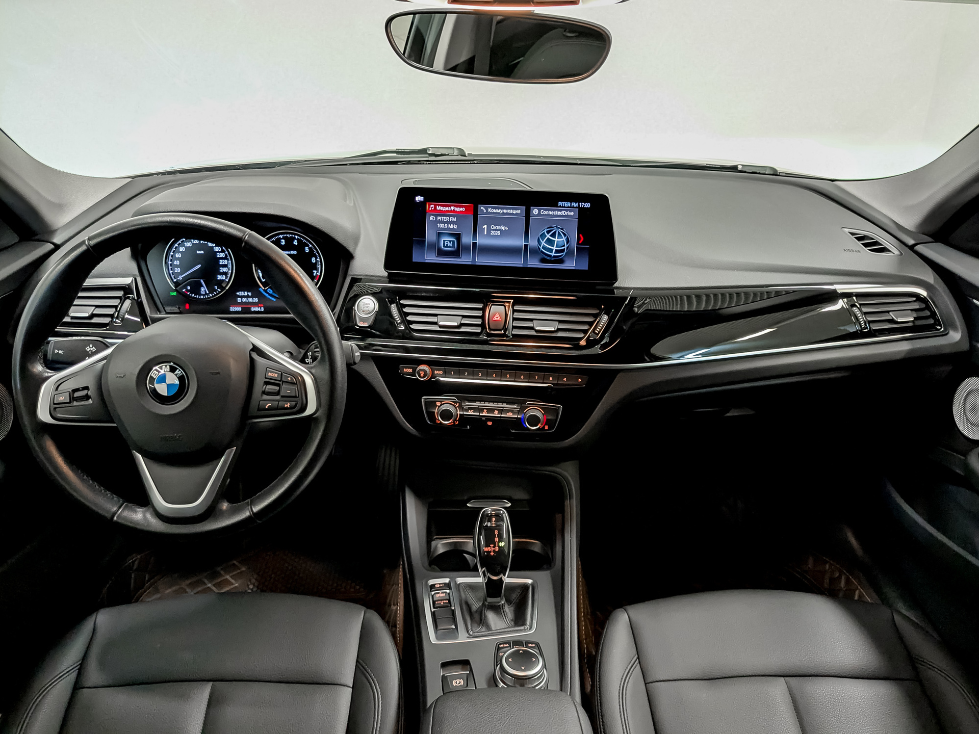 BMW 1 1.50 (140 л.с), автомат, 2022, пробег 32 995 км