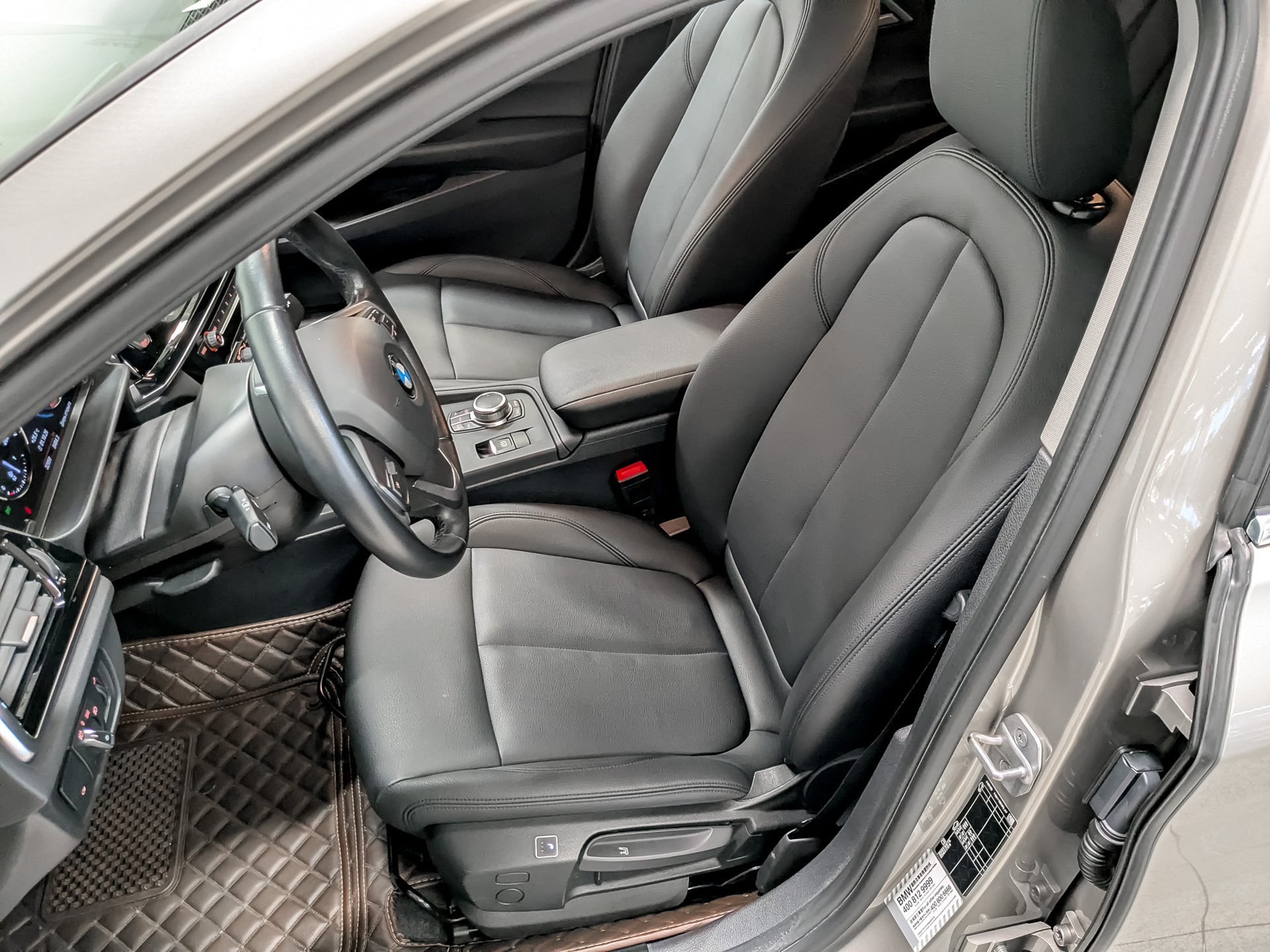 BMW 1 1.50 (140 л.с), автомат, 2022, пробег 32 995 км