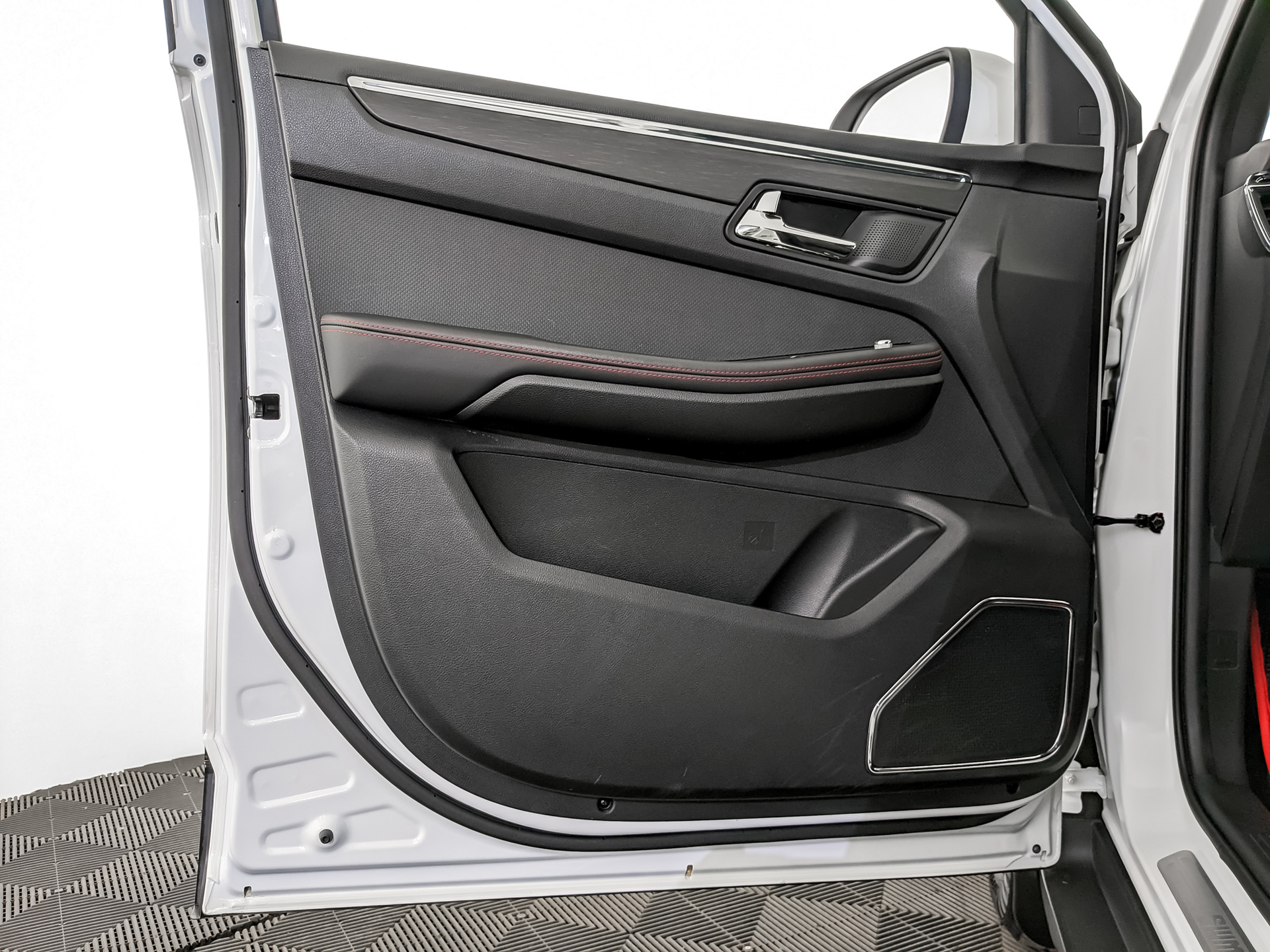 SWM G05 Pro 1.50 (139 л.с), автомат, 2025, пробег 6 865 км
