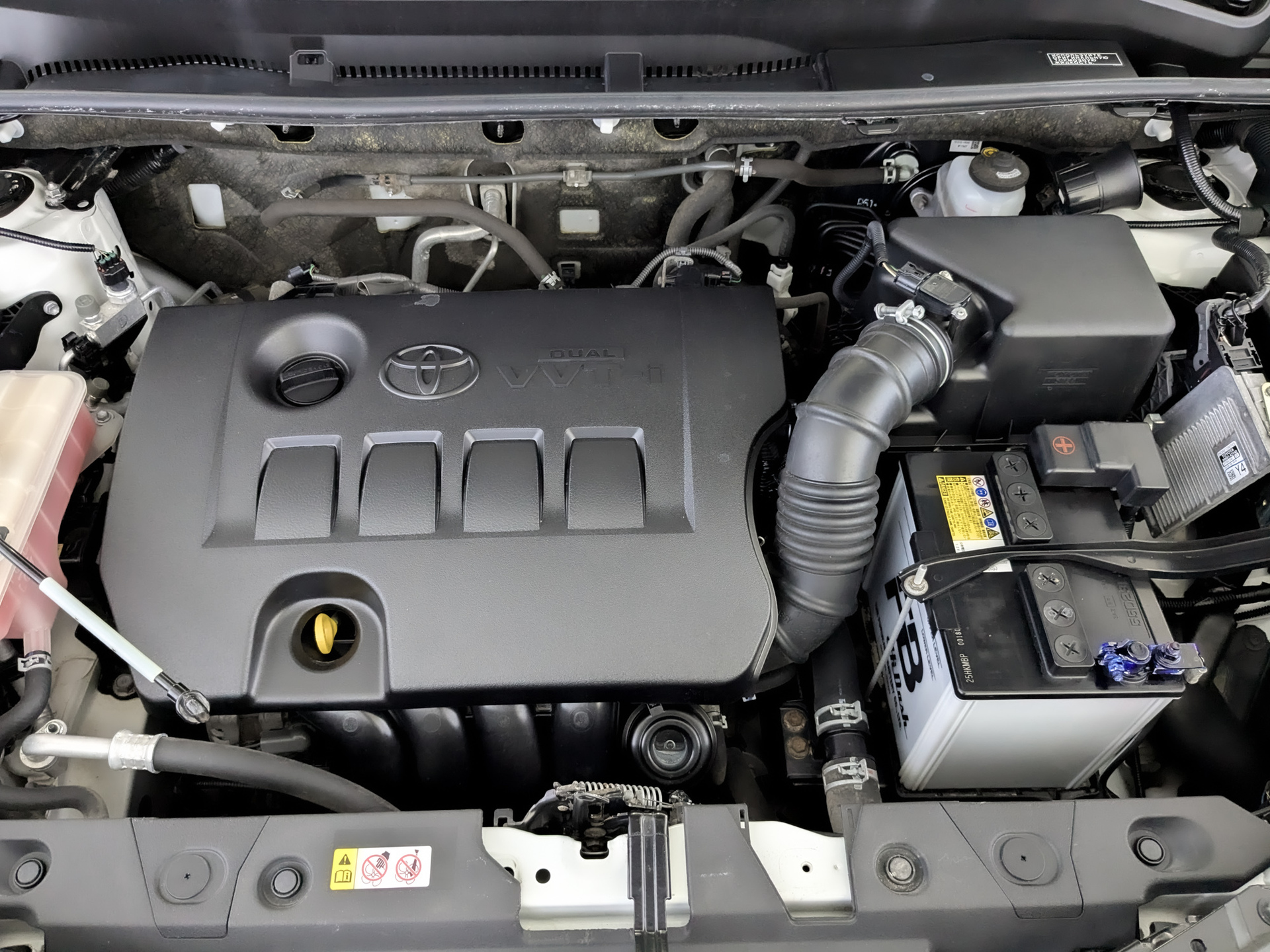 TOYOTA Rav-4 2.00 (146 л.с), автомат, 2018, пробег 97 521 км