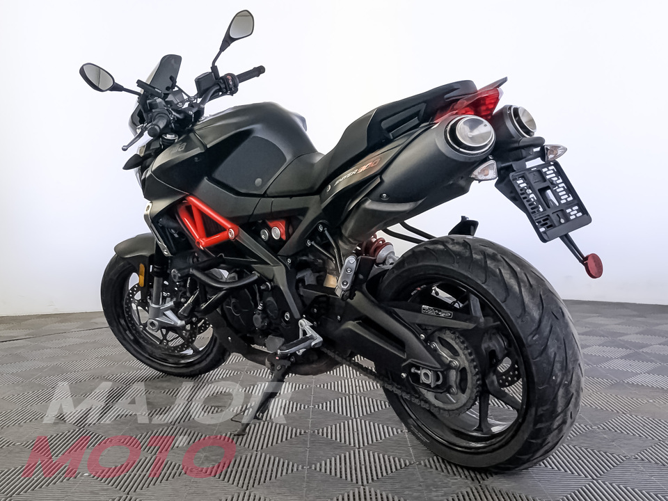 Aprilia Shiver 900 - фото №7