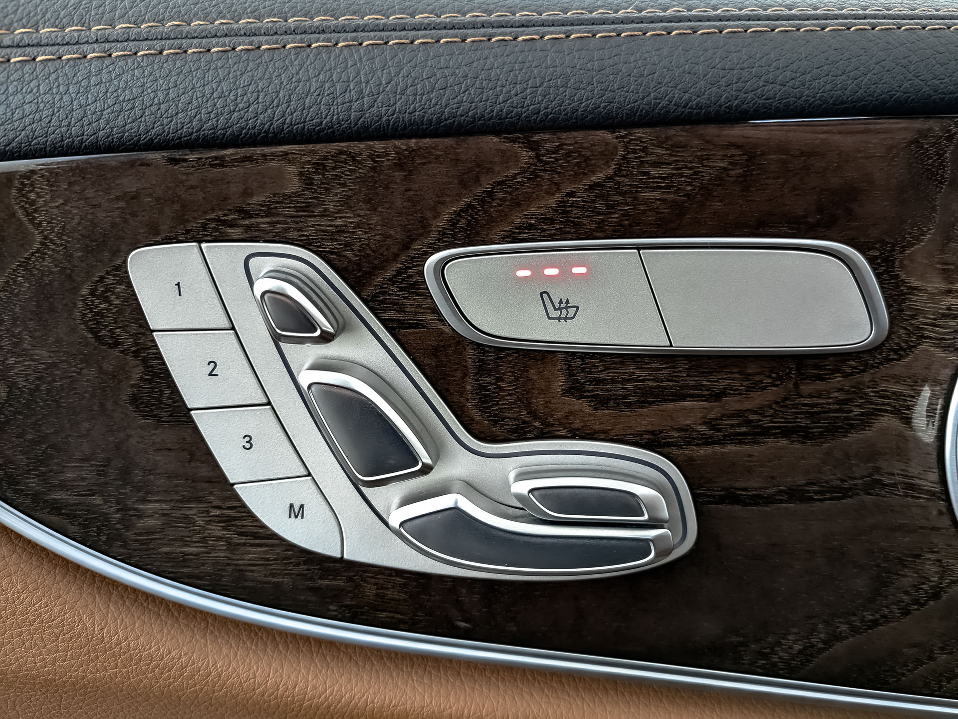 MERCEDES-BENZ E-Класс Купе 2.00 (197 л.с), автомат, 2019, пробег 99 783 км