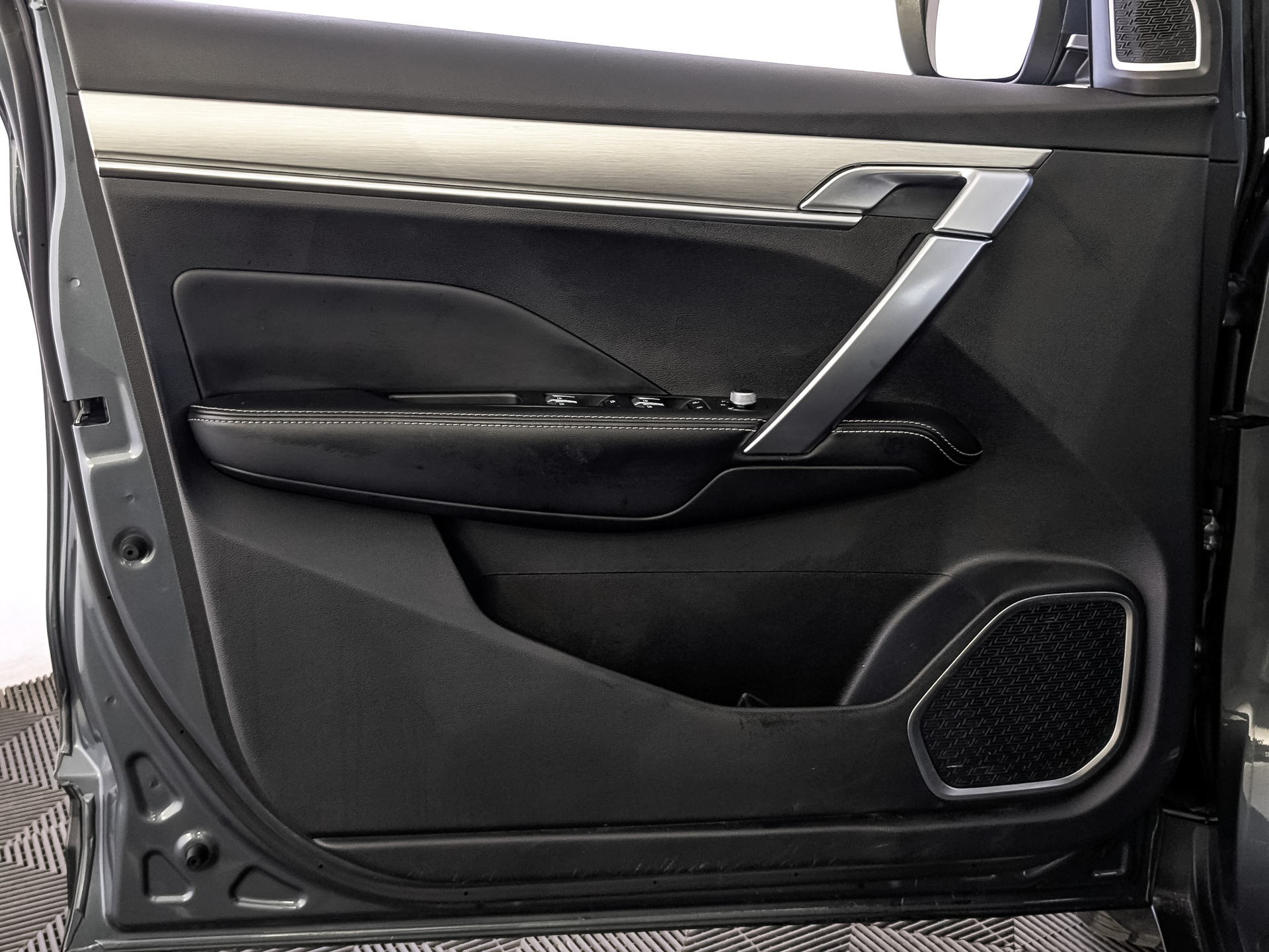 GEELY Coolray 1.50 (149 л.с), автомат, 2023, пробег 70 867 км