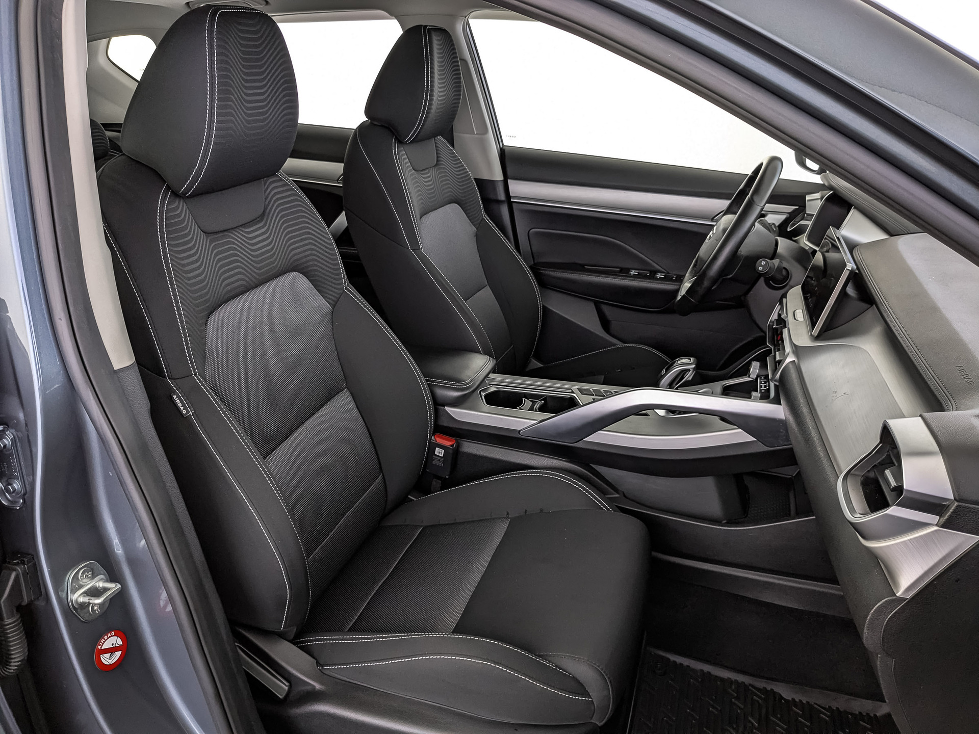 GEELY Coolray 1.50 (149 л.с), автомат, 2023, пробег 70 867 км