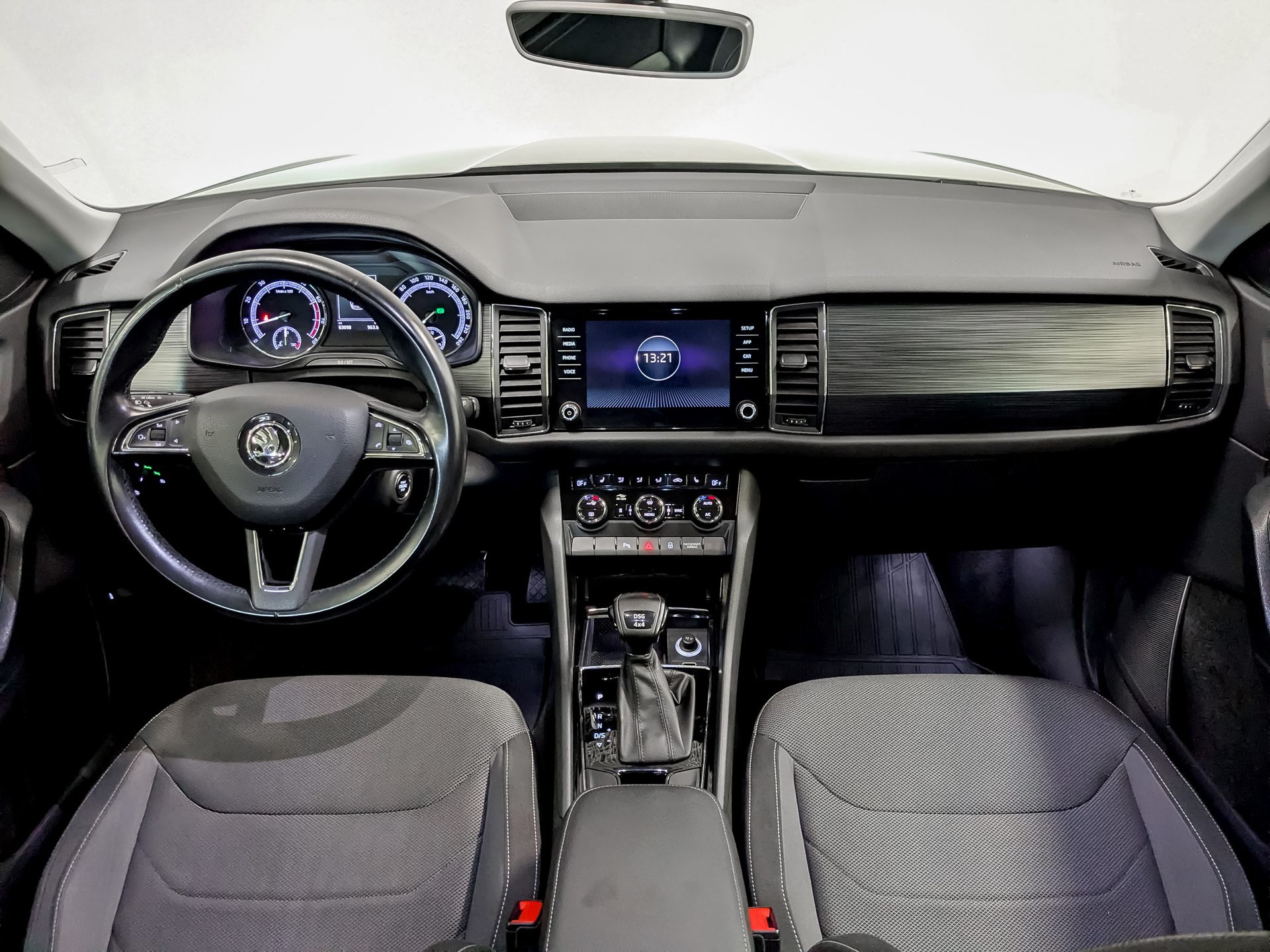 SKODA Kodiaq 2.00 (180 л.с), автомат, 2018, пробег 63 082 км