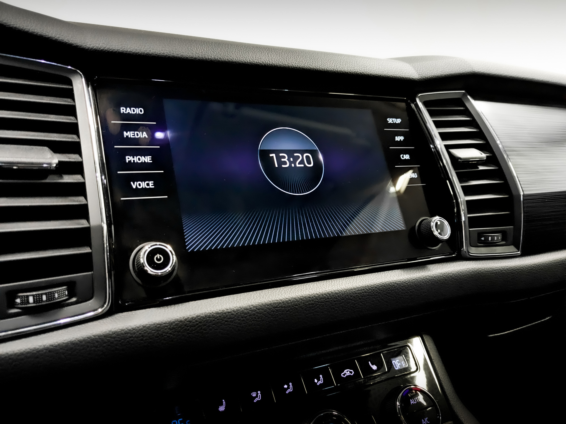 SKODA Kodiaq 2.00 (180 л.с), автомат, 2018, пробег 63 082 км