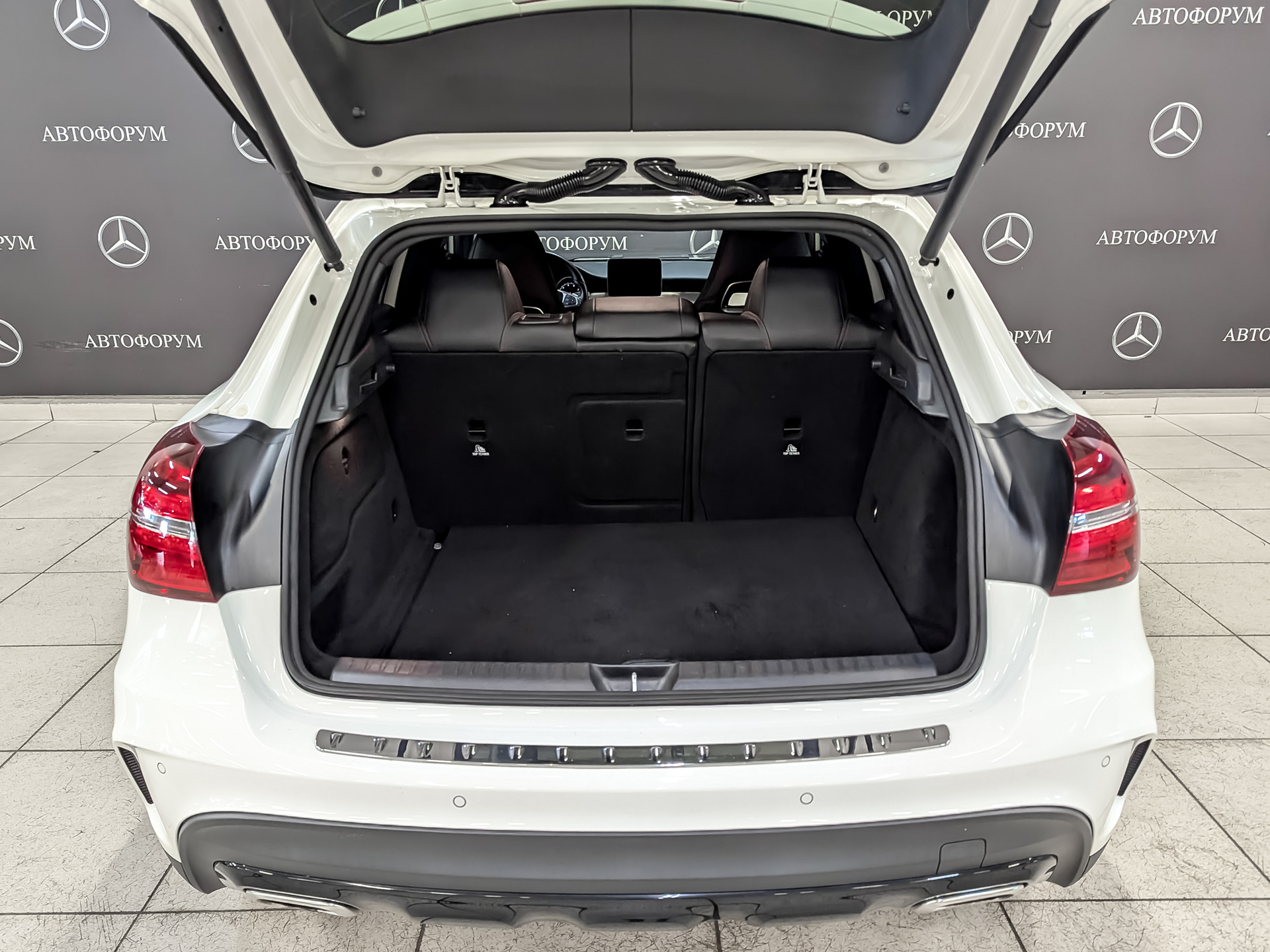 MERCEDES-BENZ GLA 2.00 (211 л.с), автомат, 2018, пробег 95 501 км
