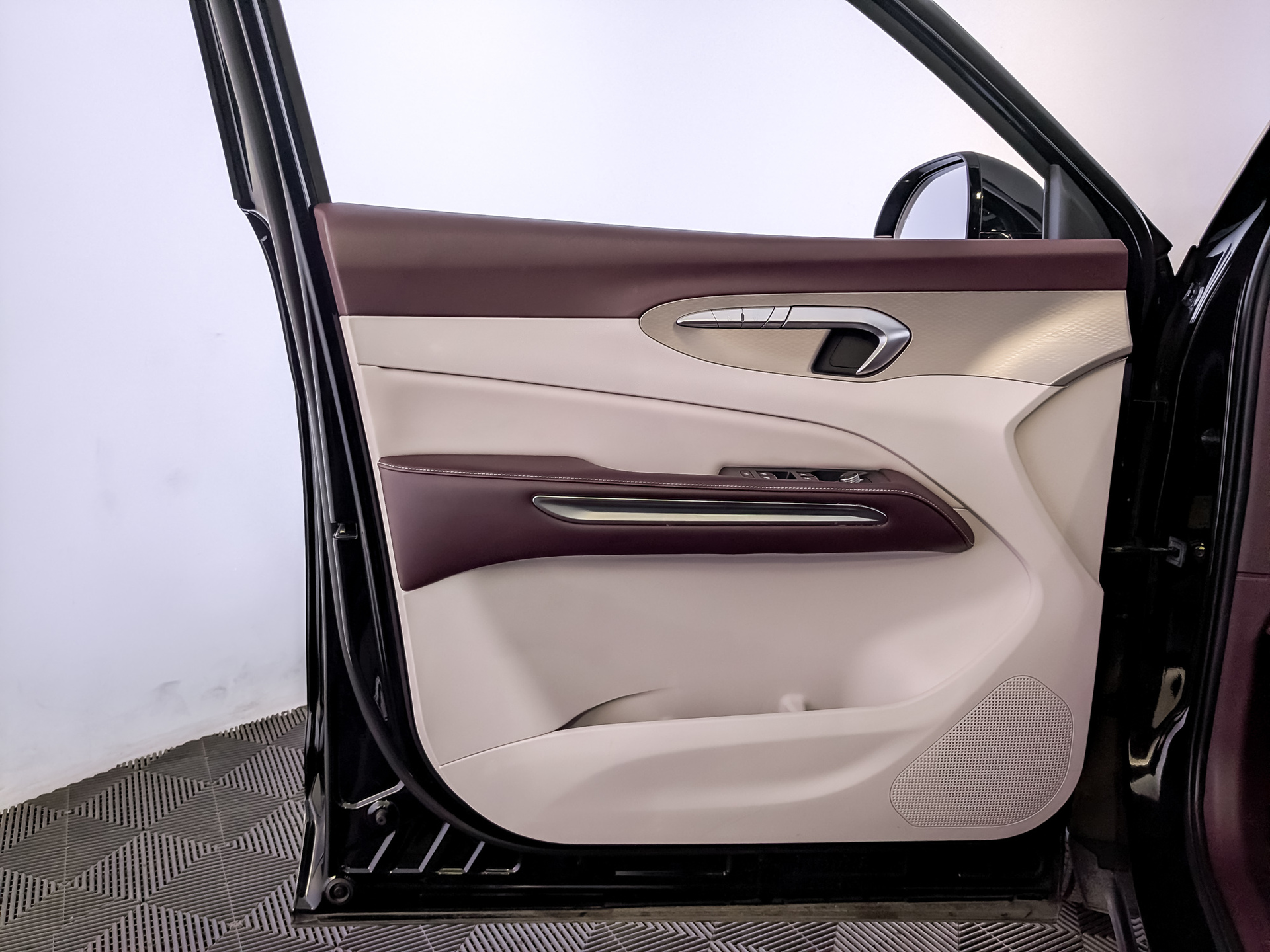 FAW Bestune T90 2.00 (245 л.с), автомат, 2025, пробег 16 541 км