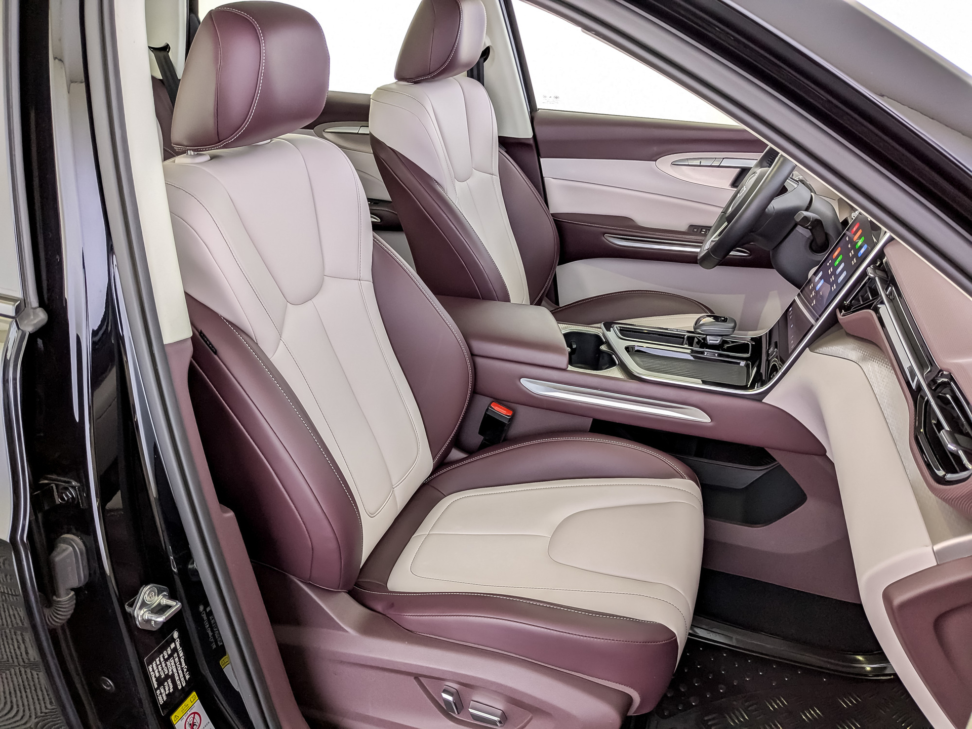 FAW Bestune T90 2.00 (245 л.с), автомат, 2025, пробег 16 541 км