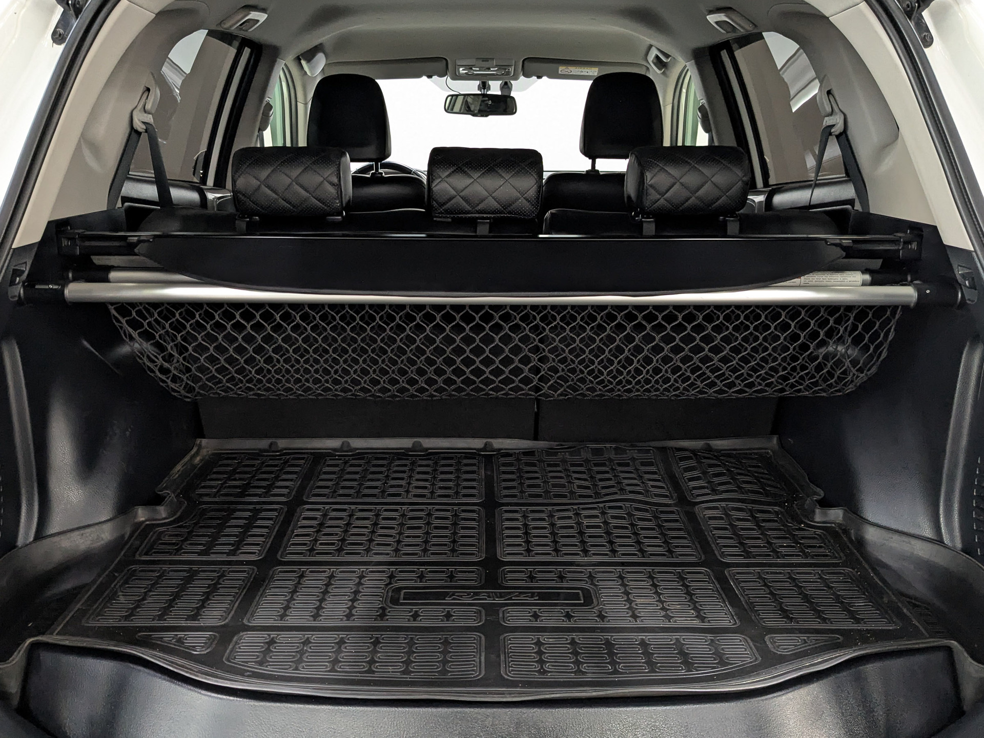 TOYOTA Rav-4 2.00 (146 л.с), автомат, 2015, пробег 175 987 км