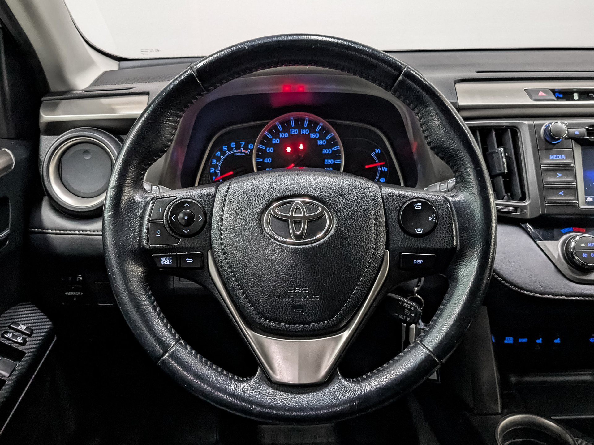 TOYOTA Rav-4 2.00 (146 л.с), автомат, 2015, пробег 175 987 км