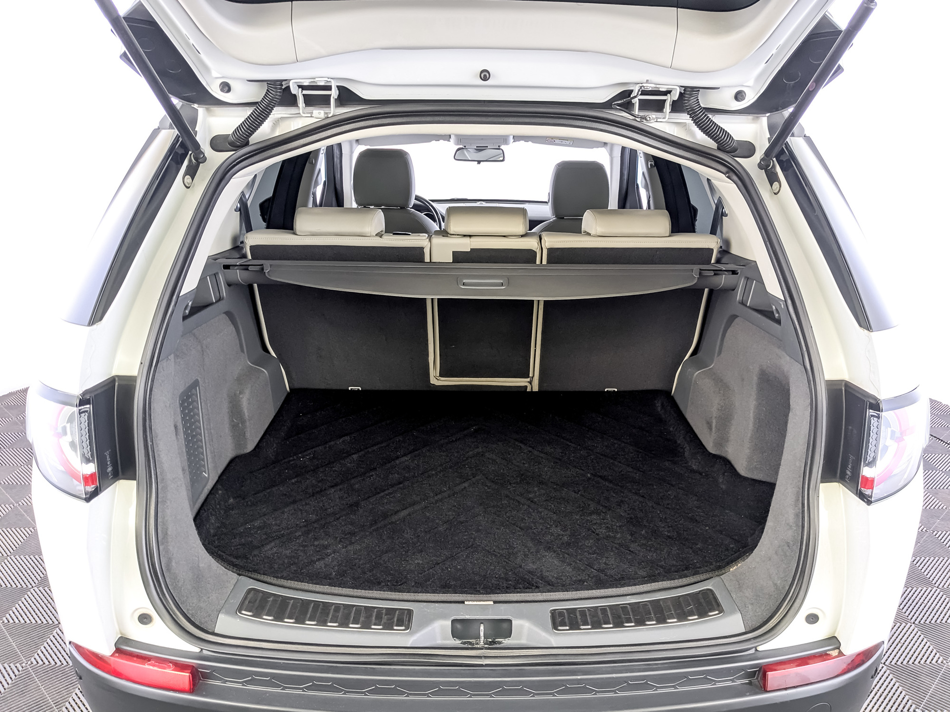 LAND ROVER Discovery Sport 2.00 (149 л.с), автомат, 2016, пробег 154 502 км