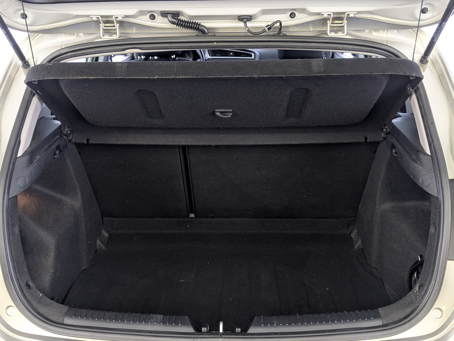 KIA Ceed 1.60 (130 л.с), автомат, 2017, пробег 100 294 км