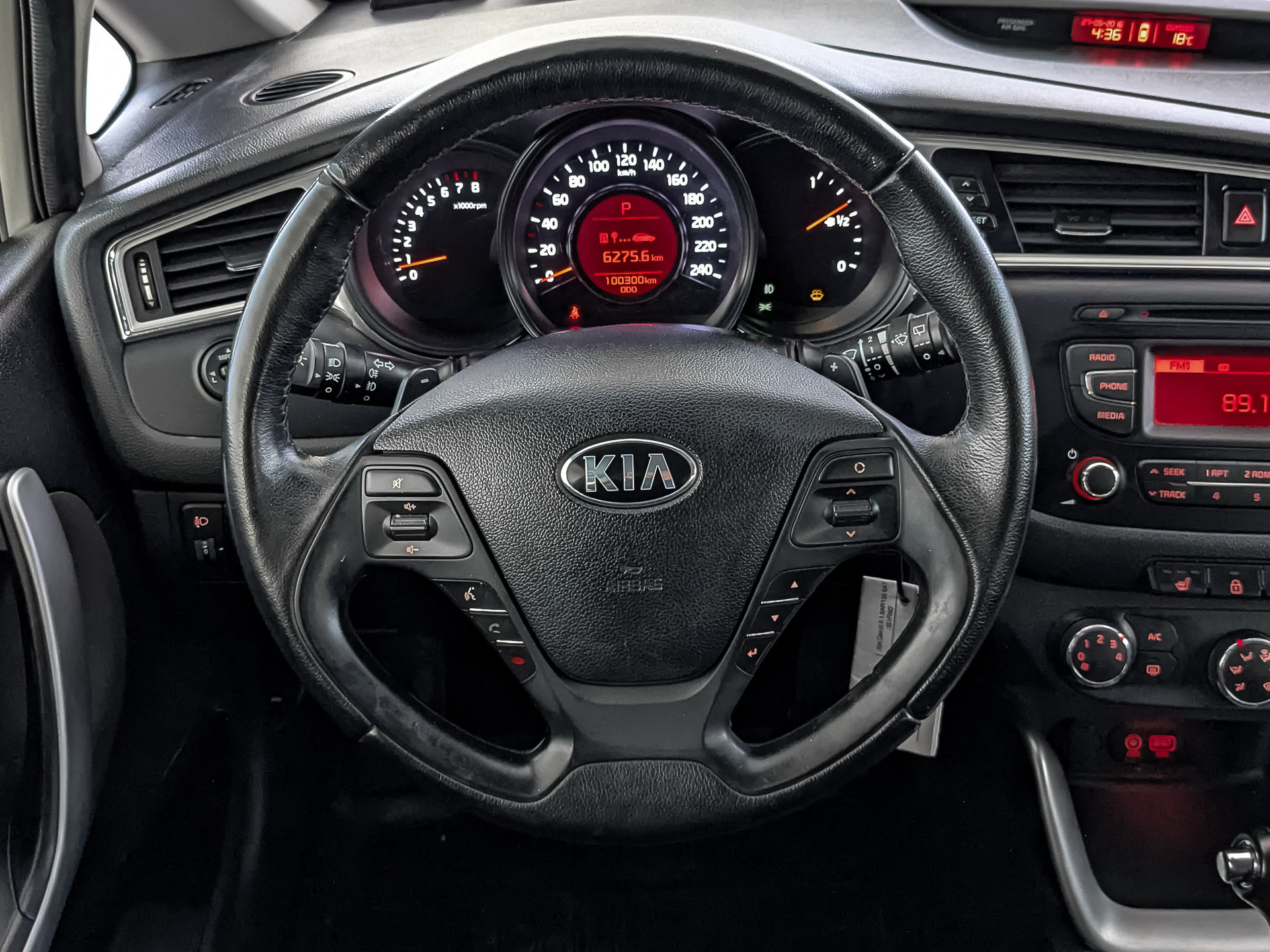 KIA Ceed 1.60 (130 л.с), автомат, 2017, пробег 100 294 км