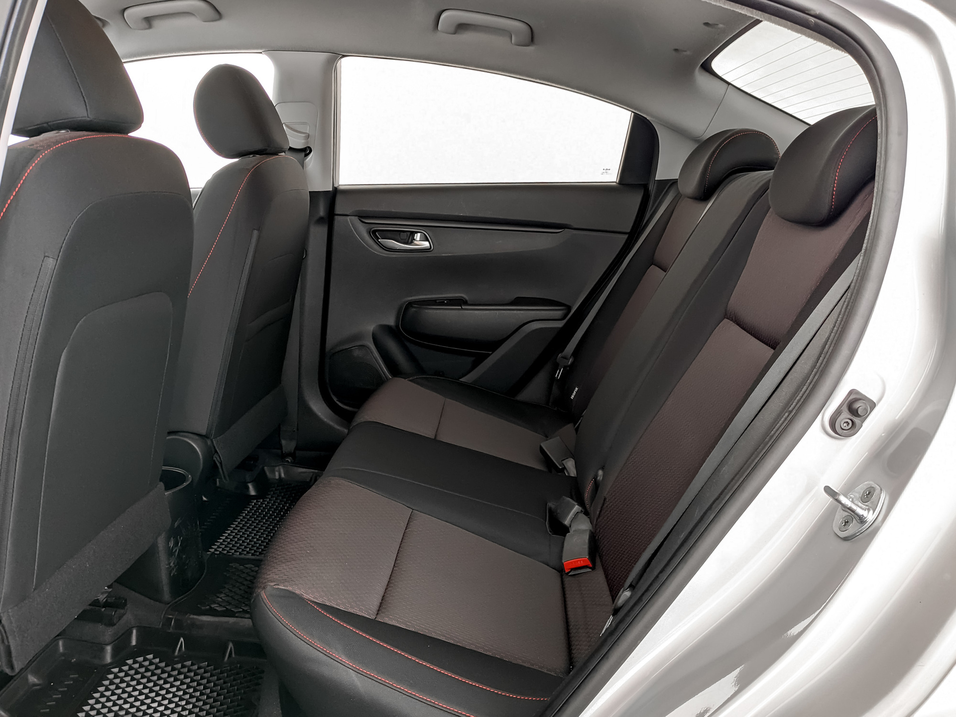 KIA Rio 1.60 (123 л.с), автомат, 2021, пробег 89 200 км