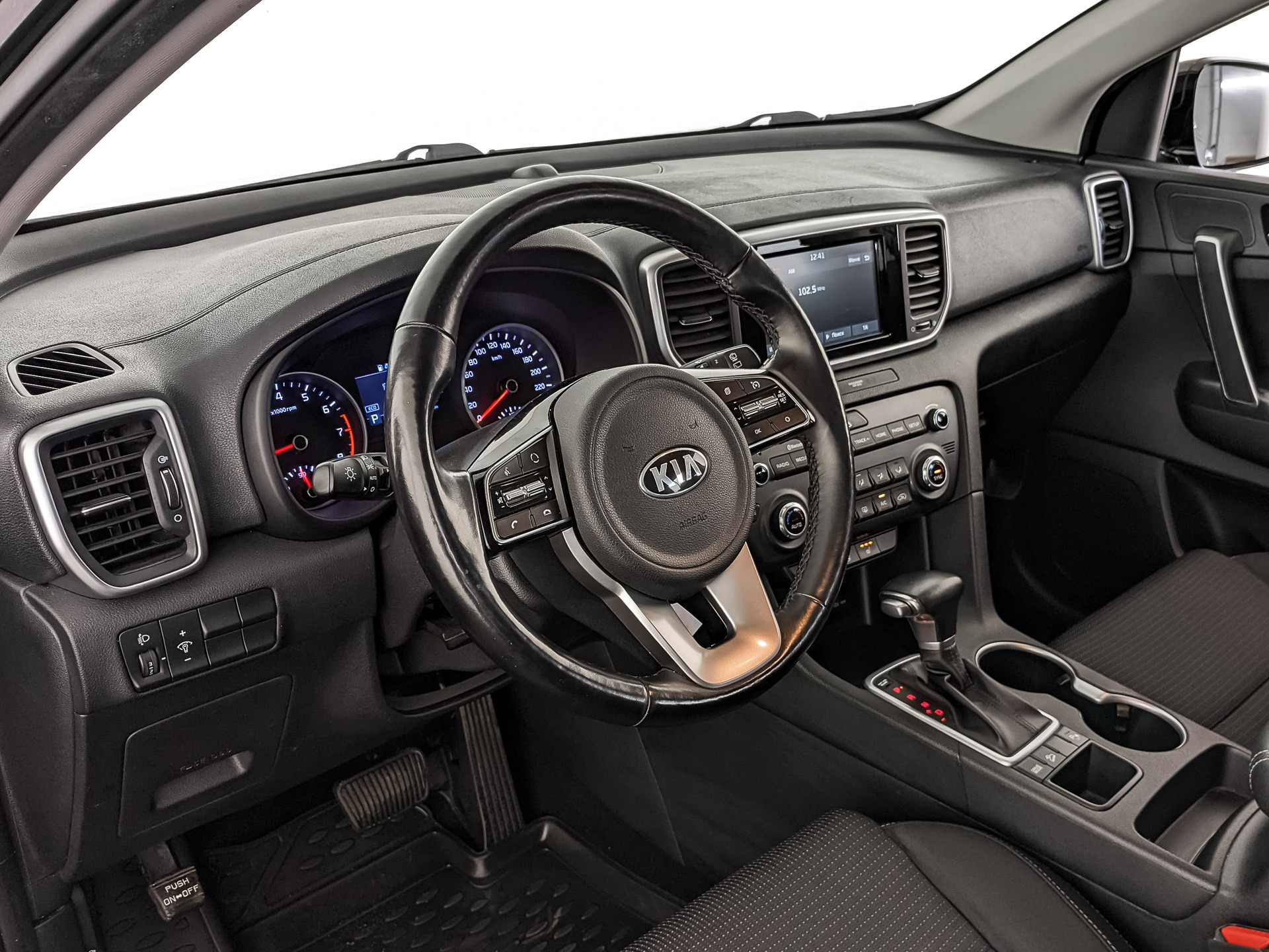 KIA Sportage 2.00 (150 л.с), автомат, 2019, пробег 68 013 км