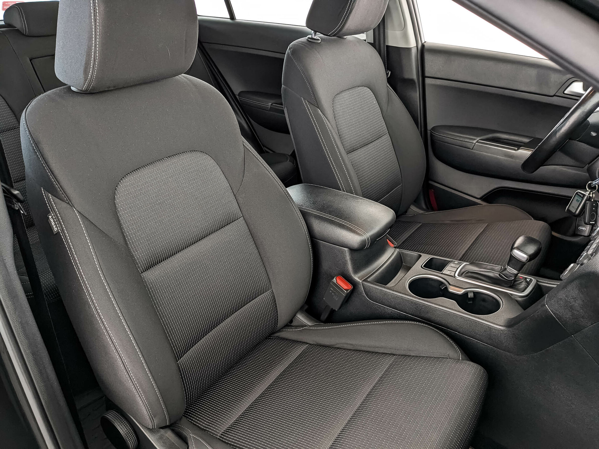 KIA Sportage 2.00 (150 л.с), автомат, 2019, пробег 68 013 км