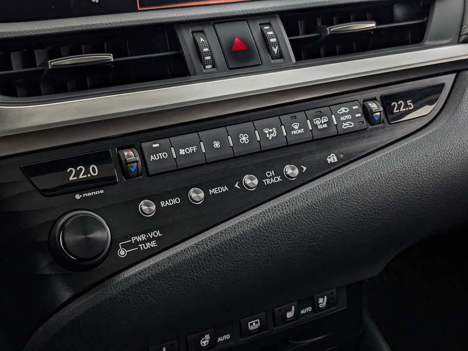 Фото Lexus ES с пробегом 227838 км