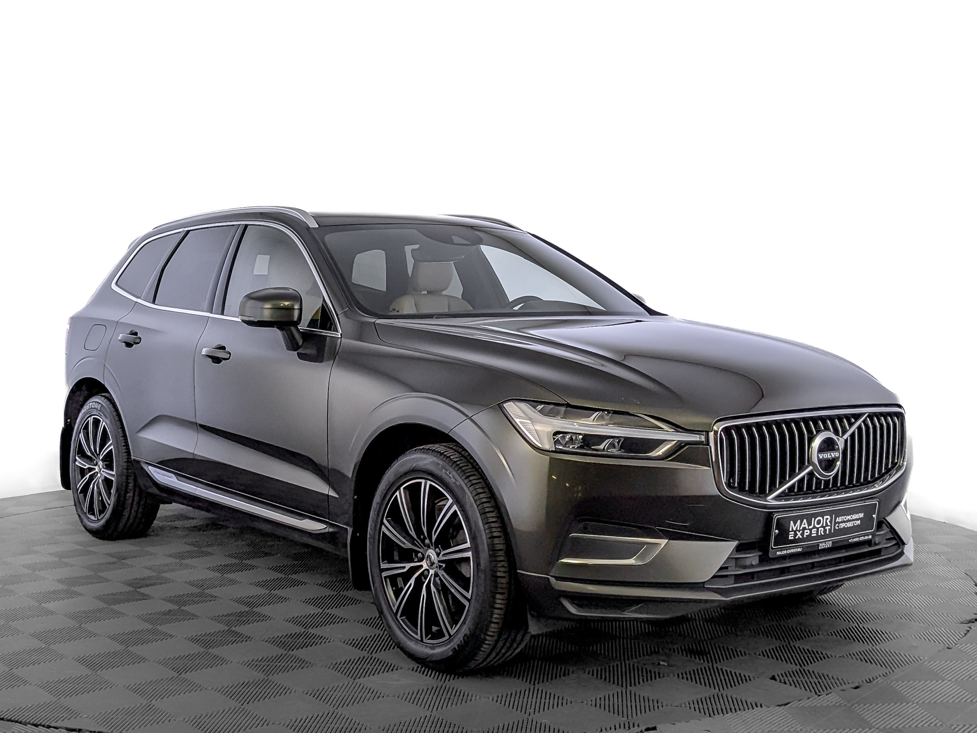 VOLVO XC60 2.00 (190 л.с), автомат, 2019, пробег 161 048 км