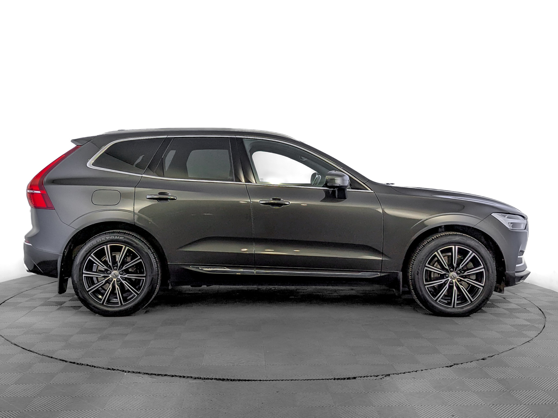VOLVO XC60 2.00 (190 л.с), автомат, 2019, пробег 161 048 км