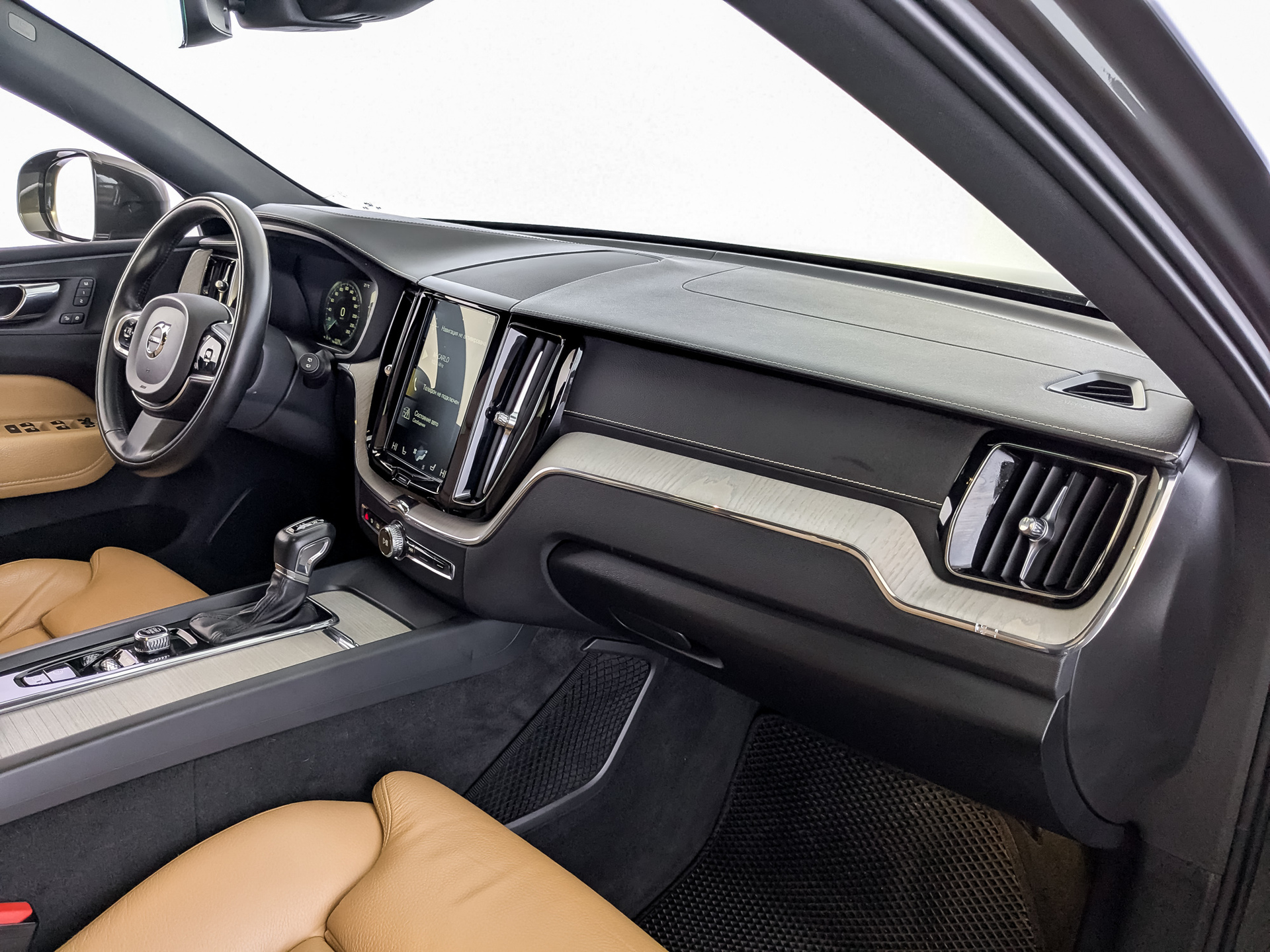 VOLVO XC60 2.00 (190 л.с), автомат, 2019, пробег 161 048 км