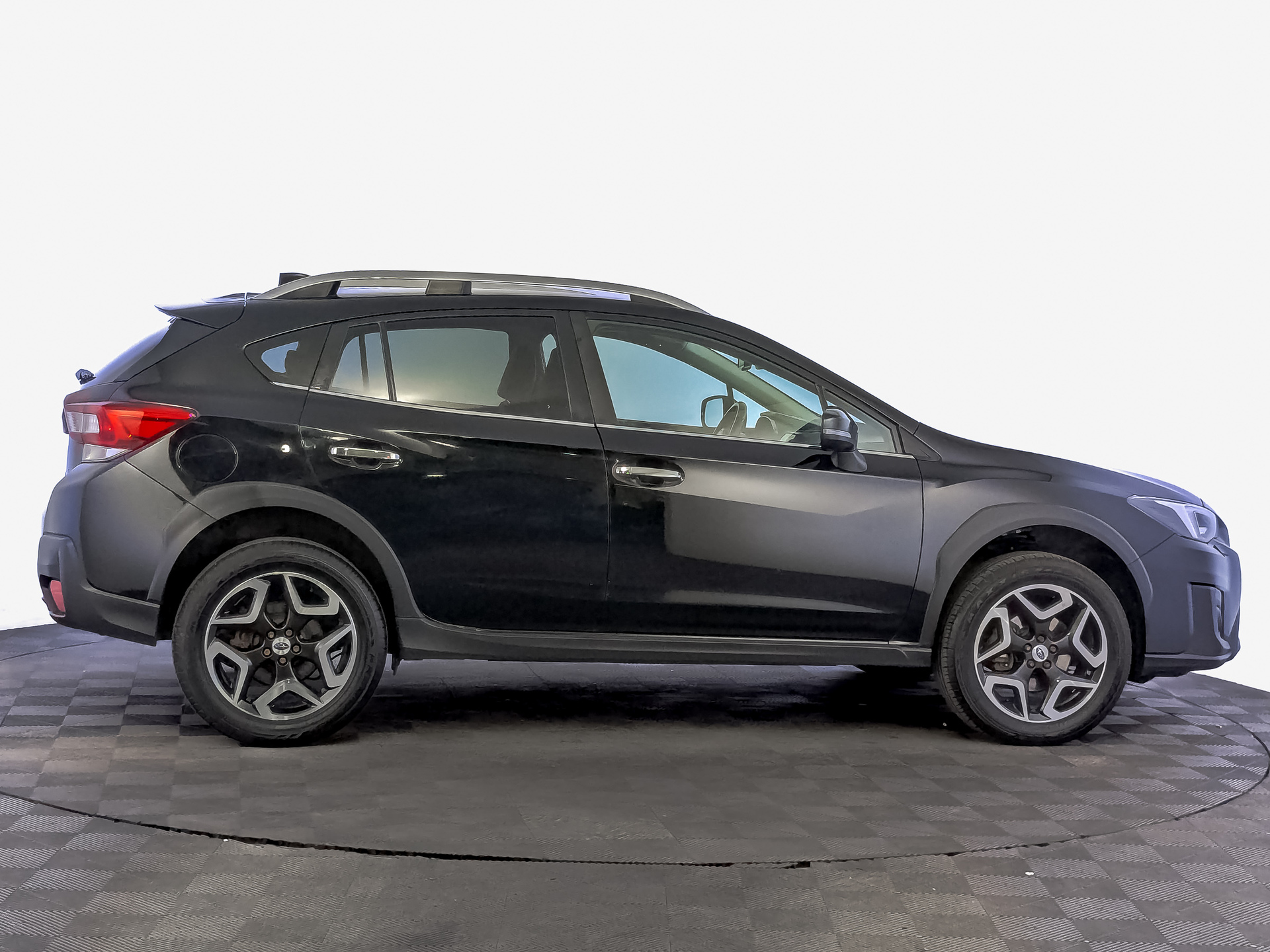 SUBARU XV 2.00 (150 л.с), автомат, 2017, пробег 103 077 км