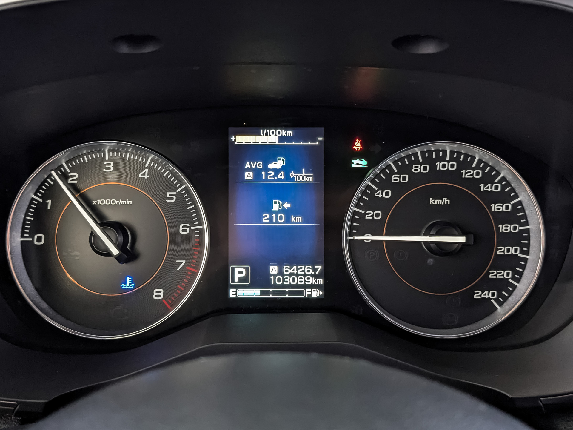 SUBARU XV 2.00 (150 л.с), автомат, 2017, пробег 103 077 км